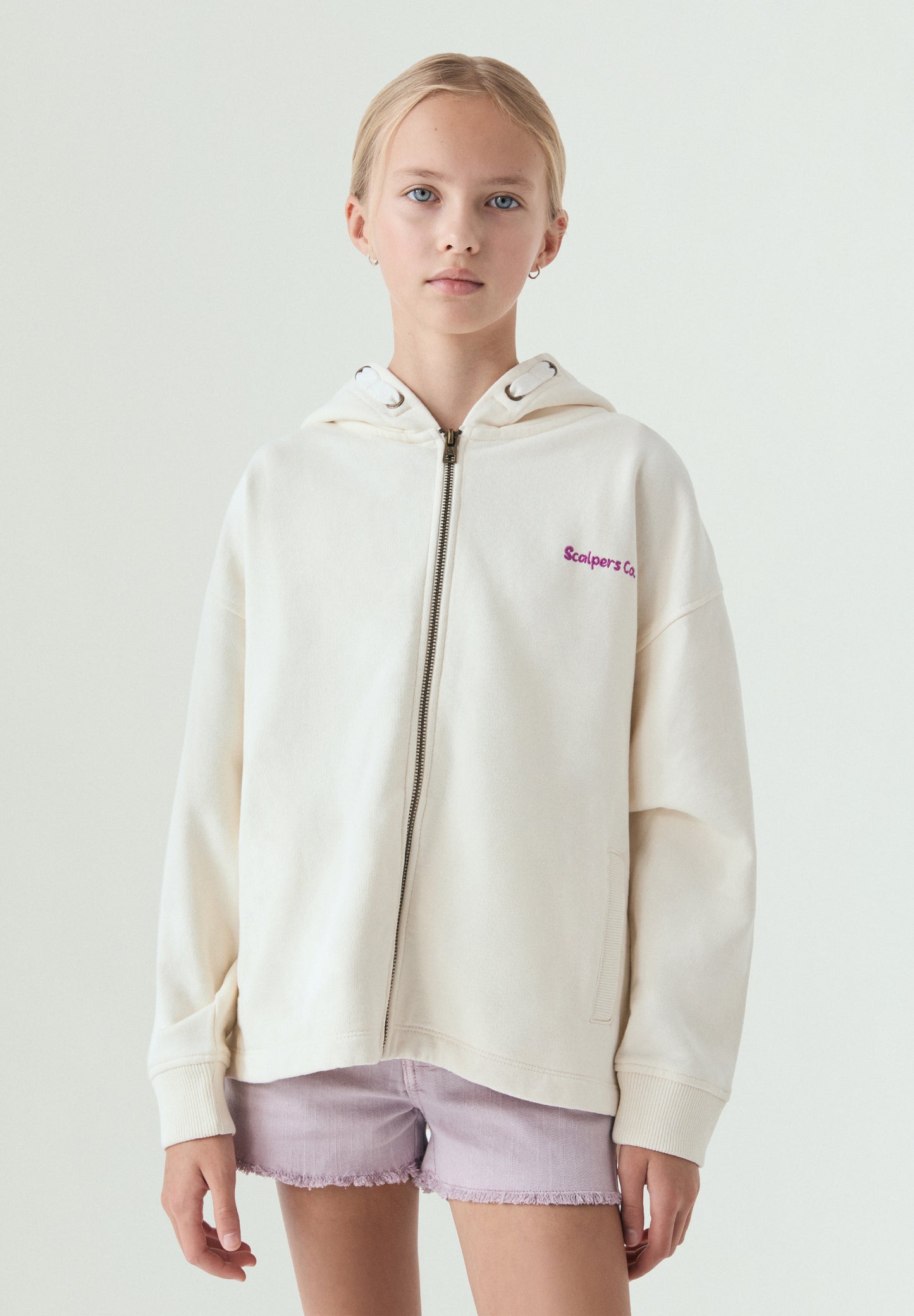 SUDADERA CON CAPUCHA CREMALLERA