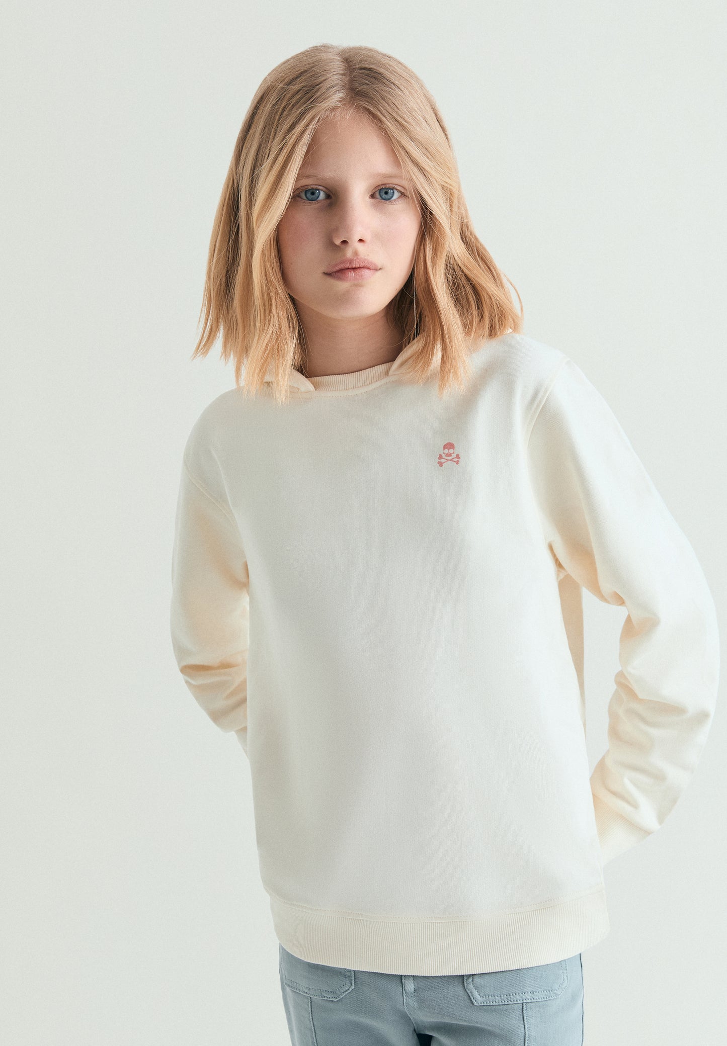 SUDADERA CON CAPUCHA ESTAMPADO TIGER