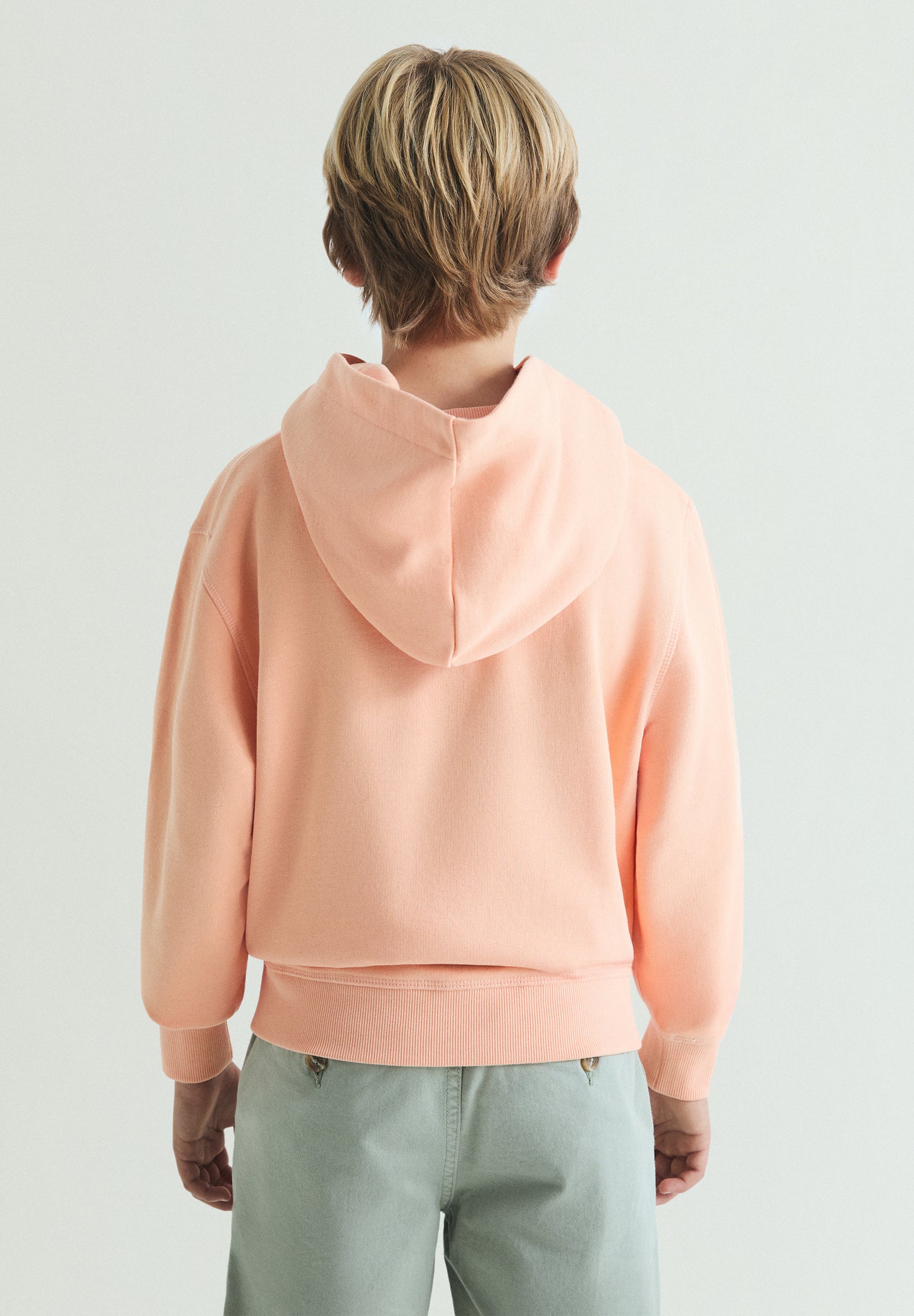 SUDADERA CON CAPUCHA CALAVERA ESTAMPADA