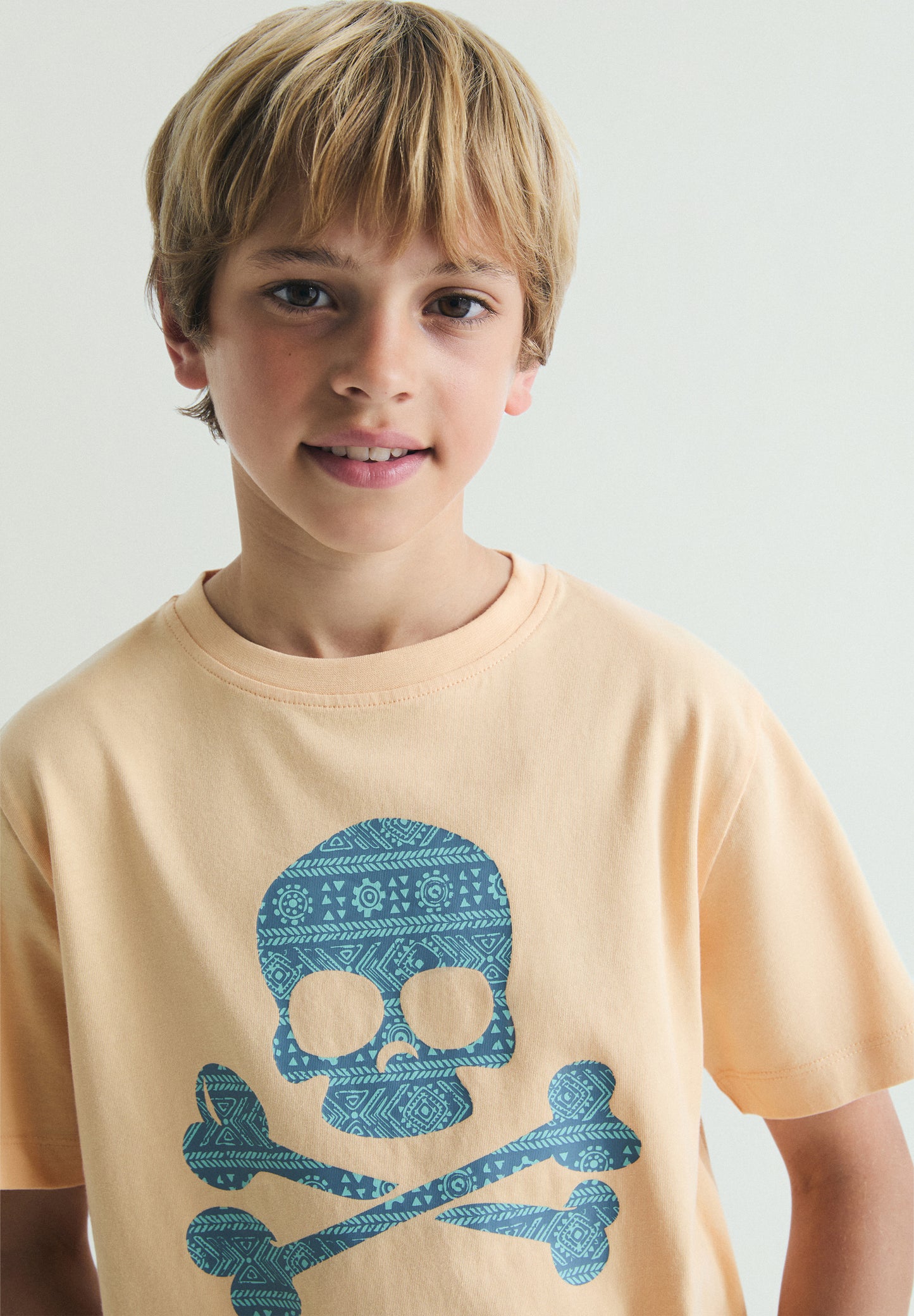 CAMISETA CALAVERA ESTAMPADA