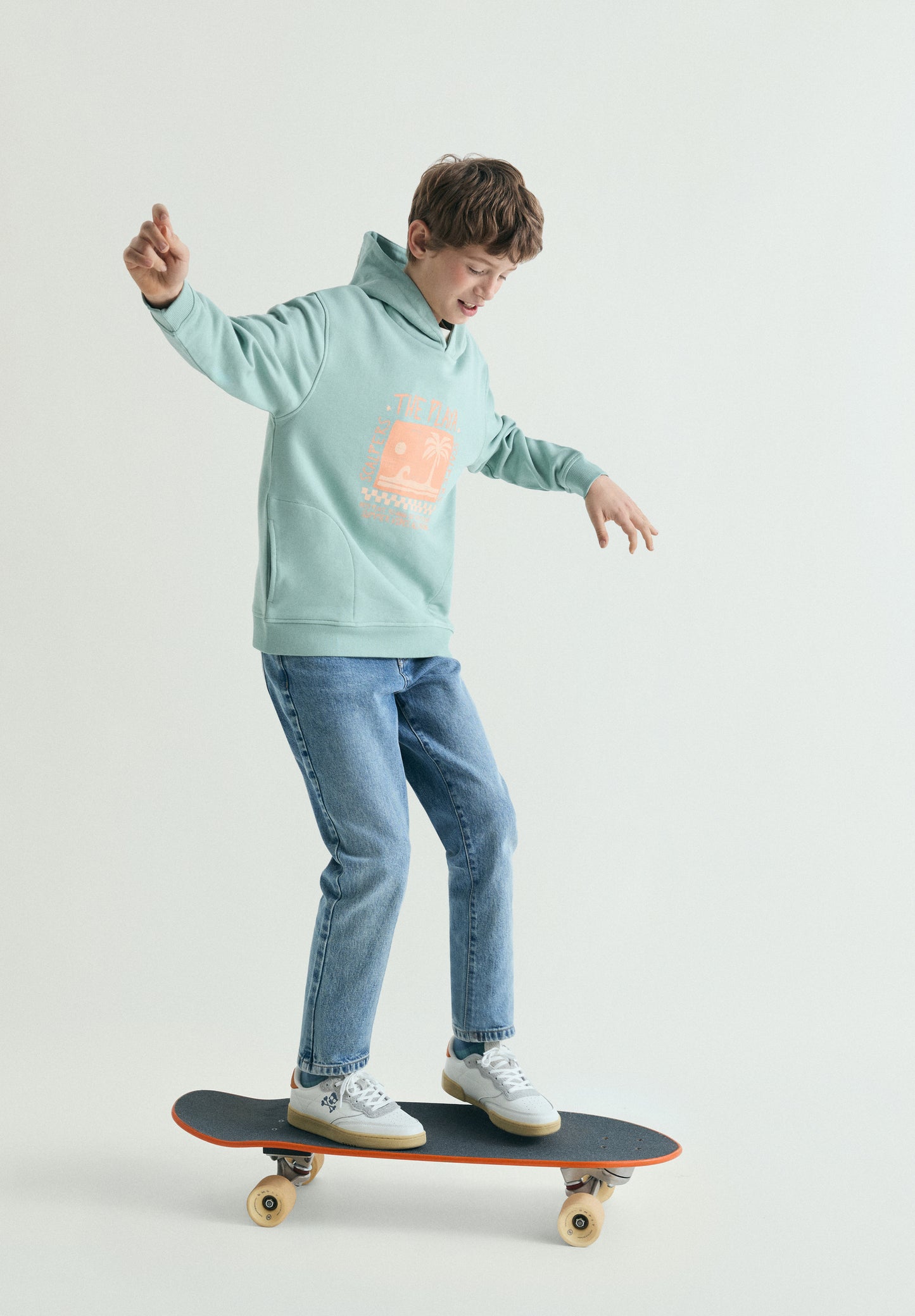 SUDADERA CON CAPUCHA ESTAMPADO PLAYA