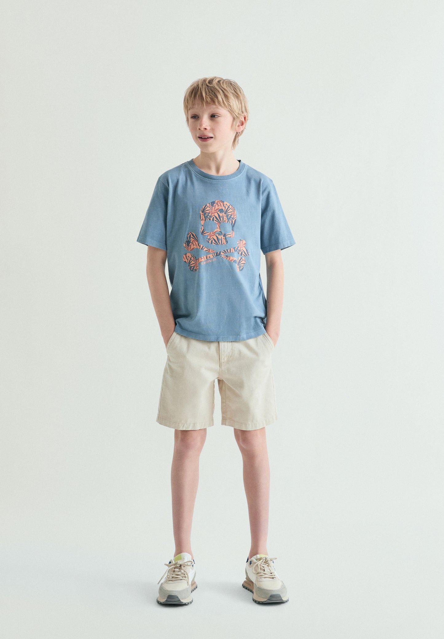 CAMISETA CALAVERA ESTAMPADO TROPICAL