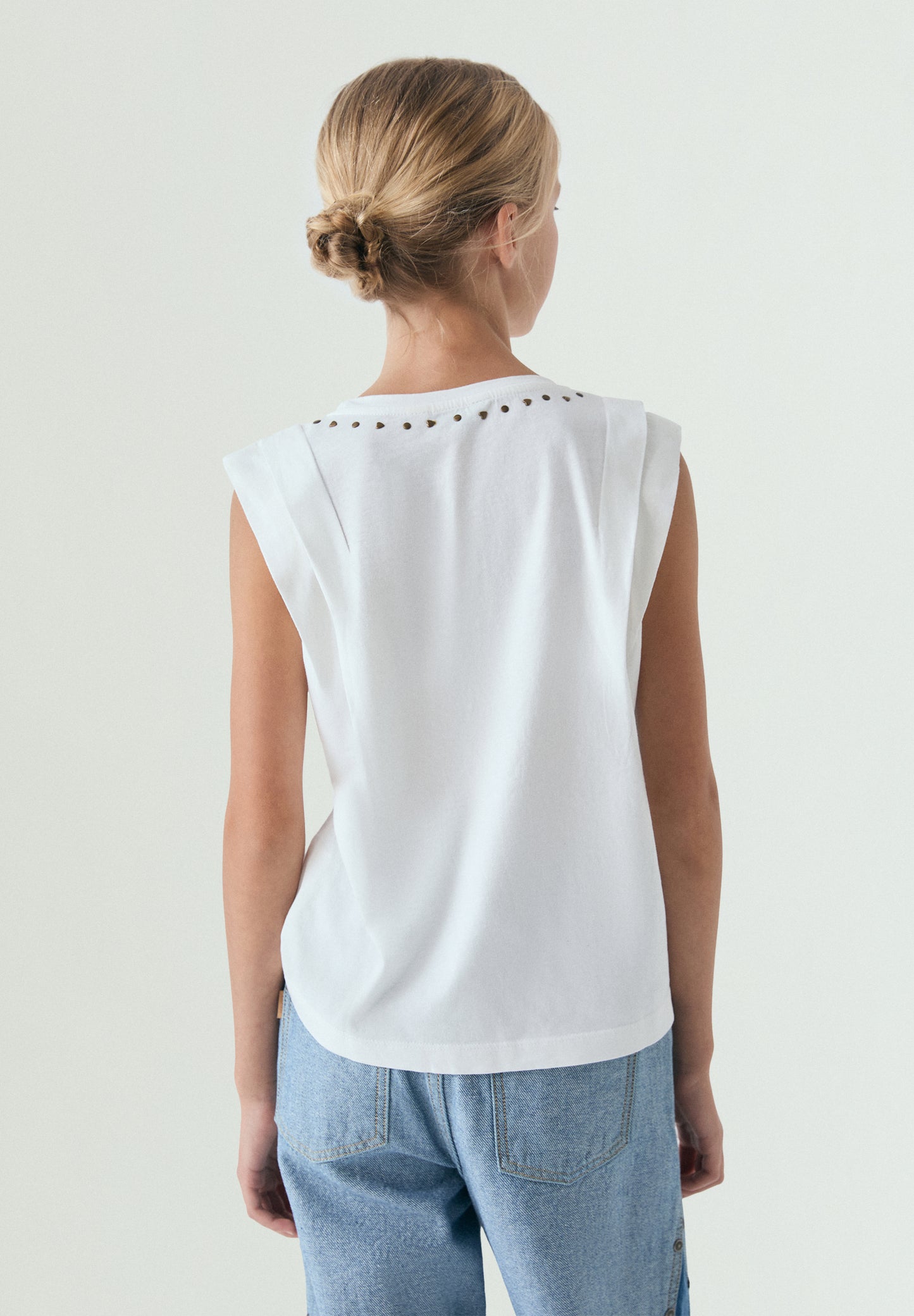 CAMISETA MANGA SISA TACHUELAS