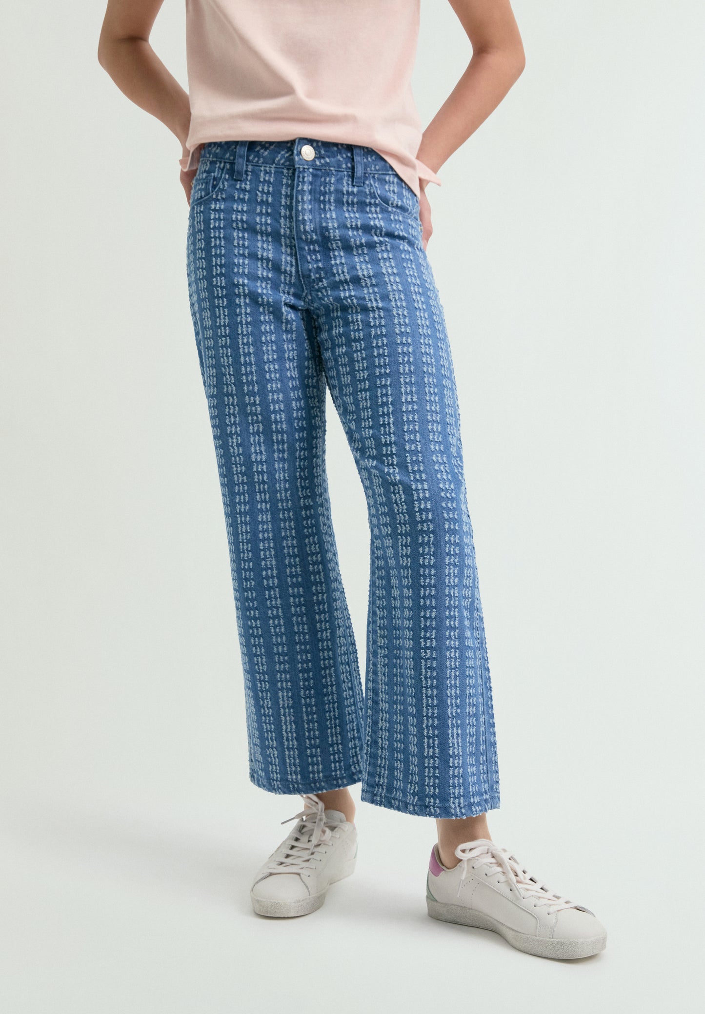 PANTALÓN VAQUERO CON PESPUNTE