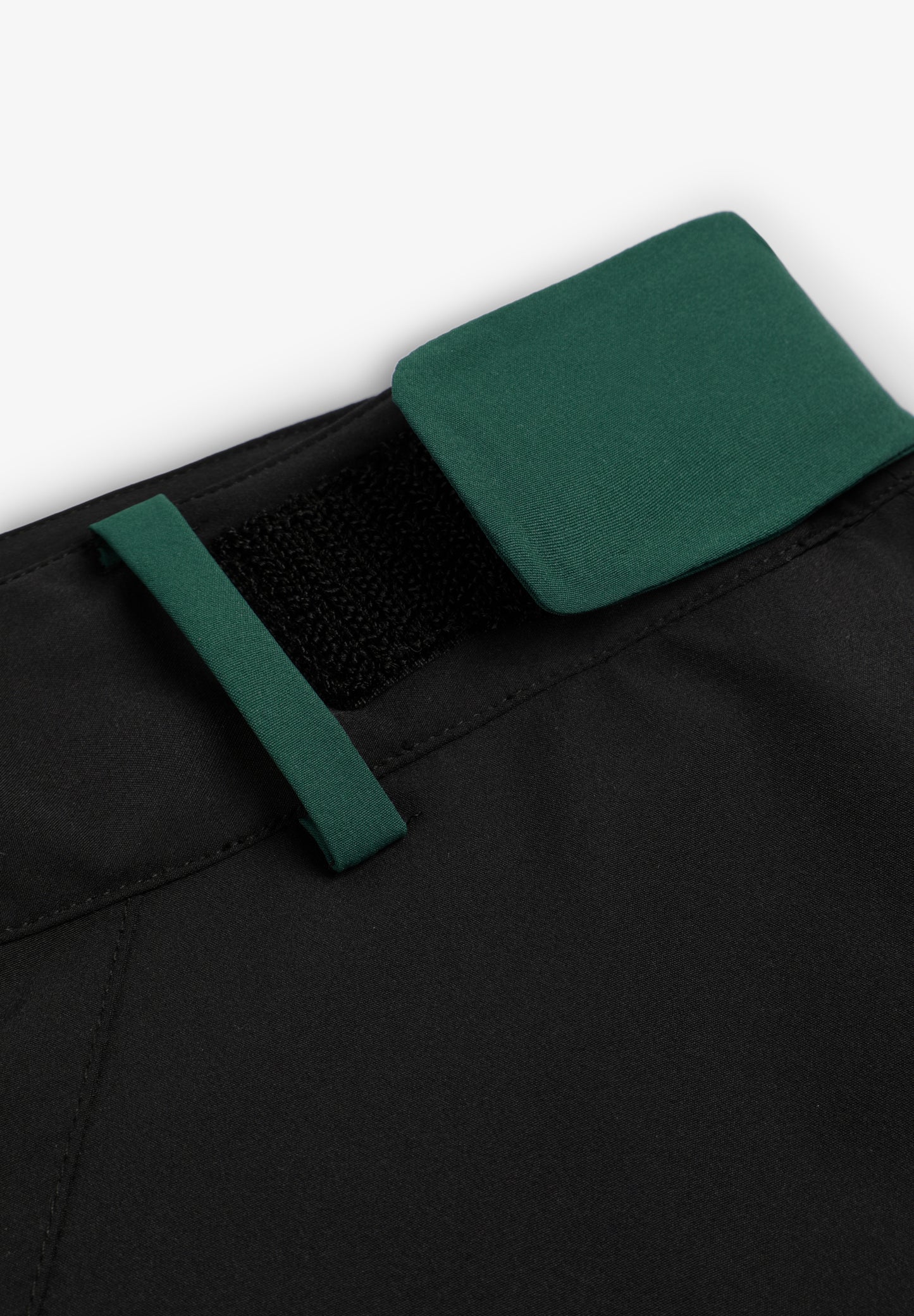 PANTALÓN DE ESQUÍ TEJIDO TÉCNICO