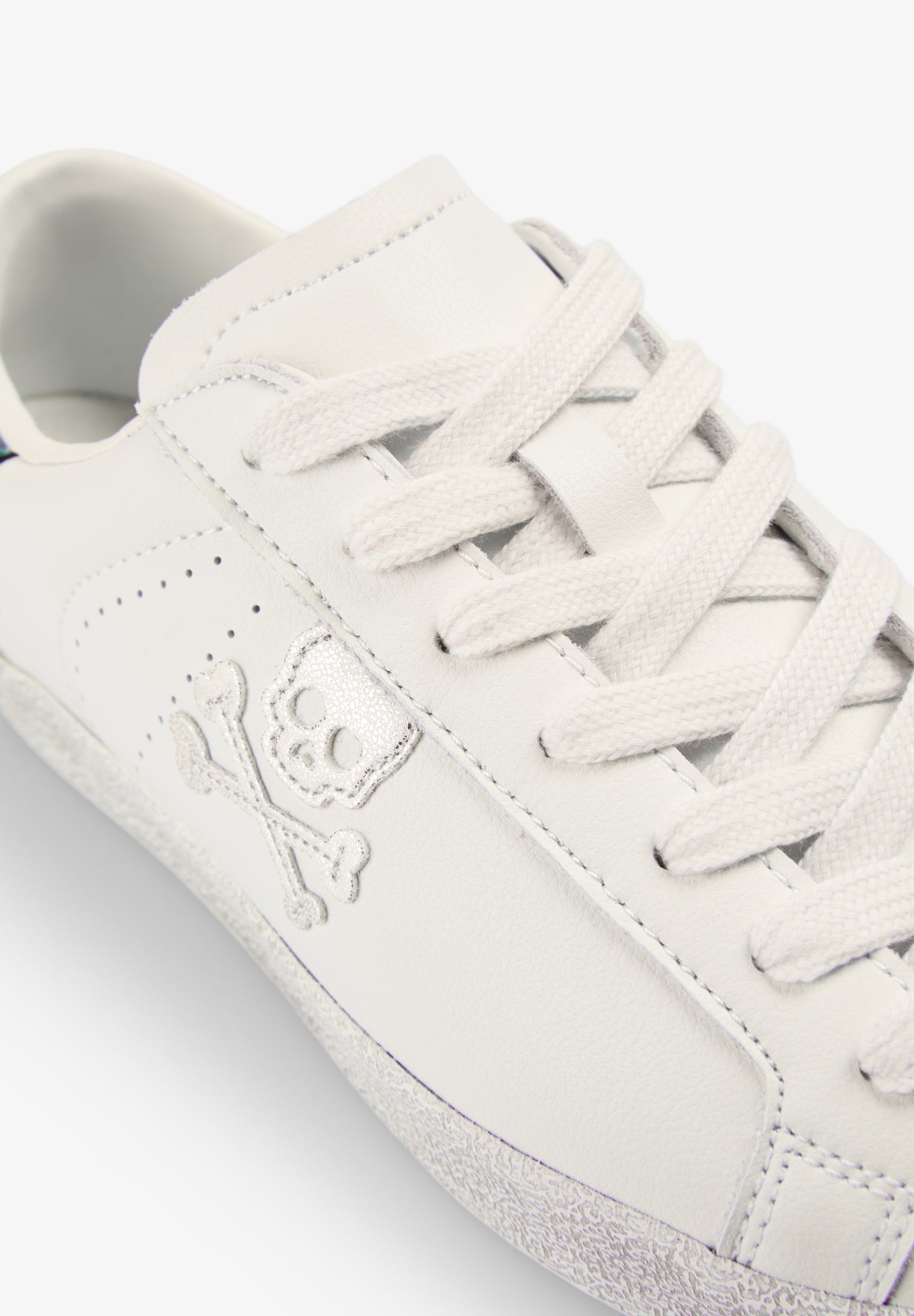 ZAPATILLA PIEL CONTRASTE METALIZADO