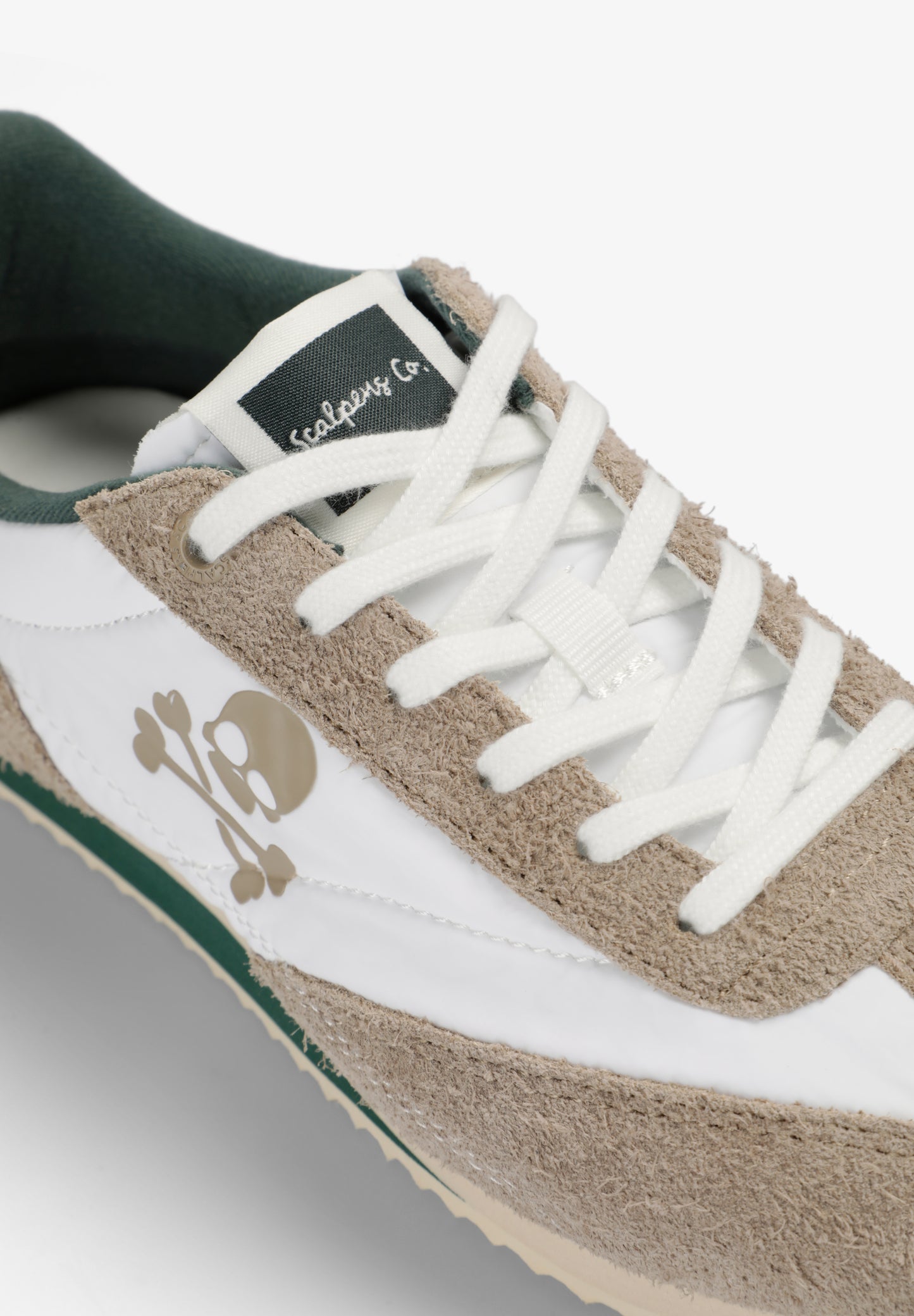 SNEAKER RETRO CALAVERA