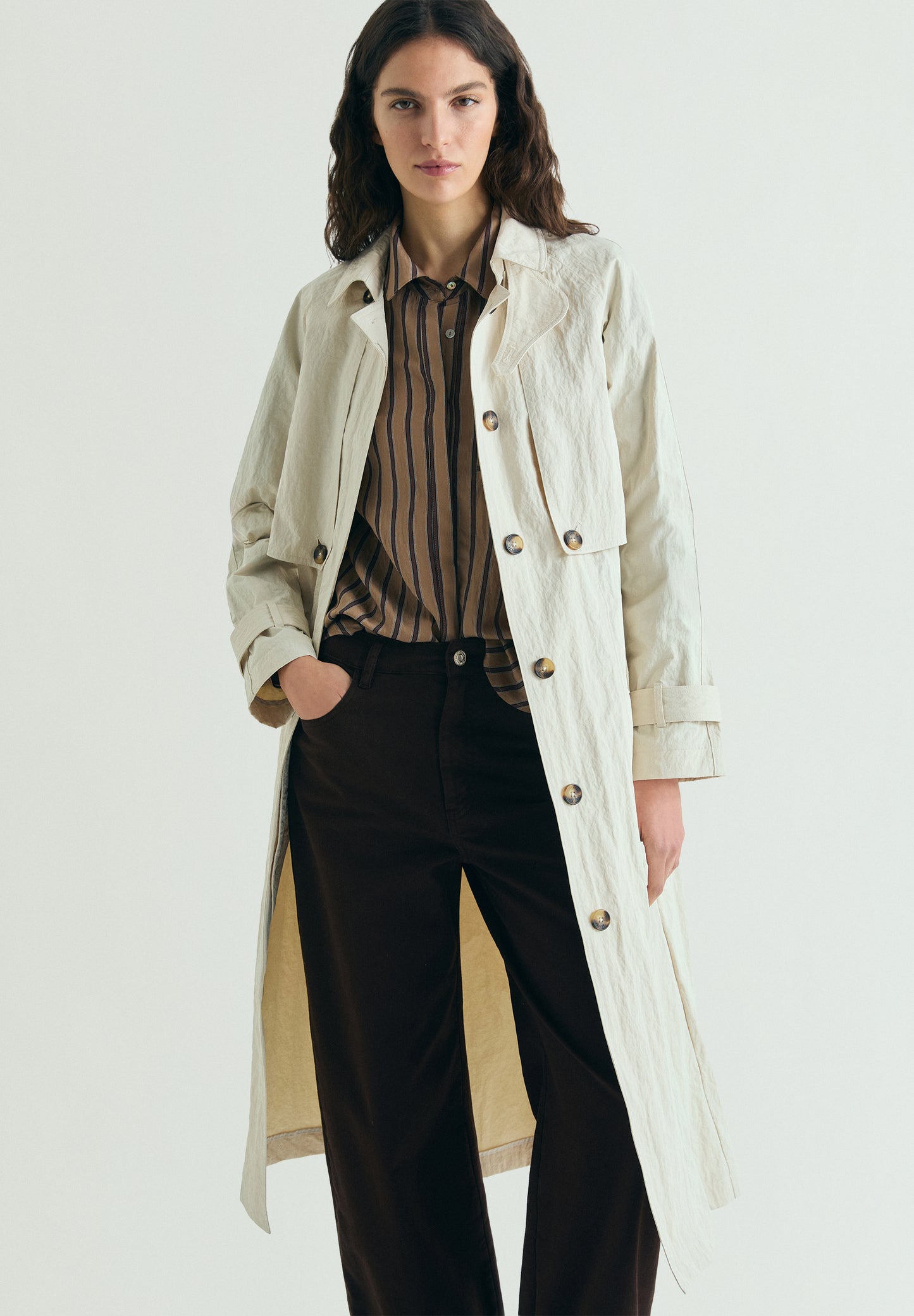 GABARDINA MULTIPOSICIÓN LIGERA