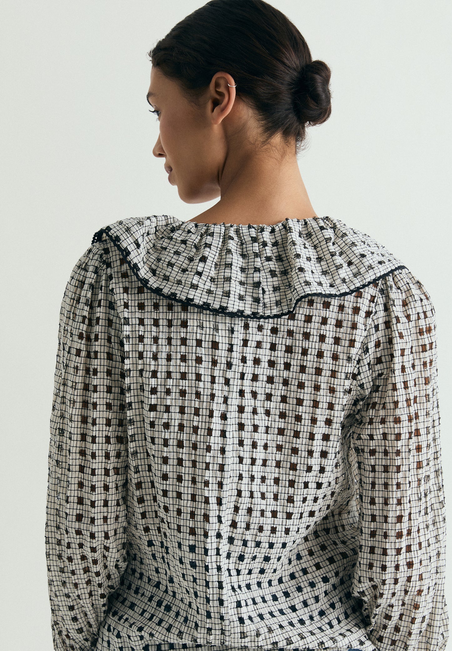 BLUSA ALGODÓN CUADROS VOLANTE