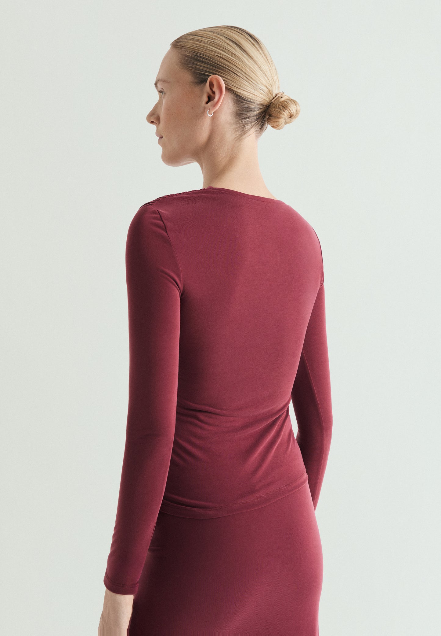 CAMISETA FLUIDA ASIMÉTRICA - Scalpers