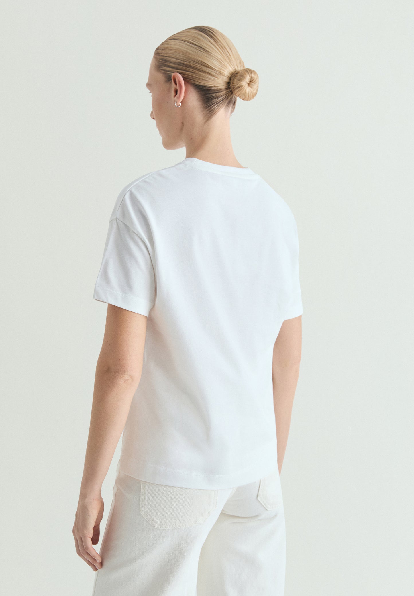 CAMISETA BORDADO ESPIRAL