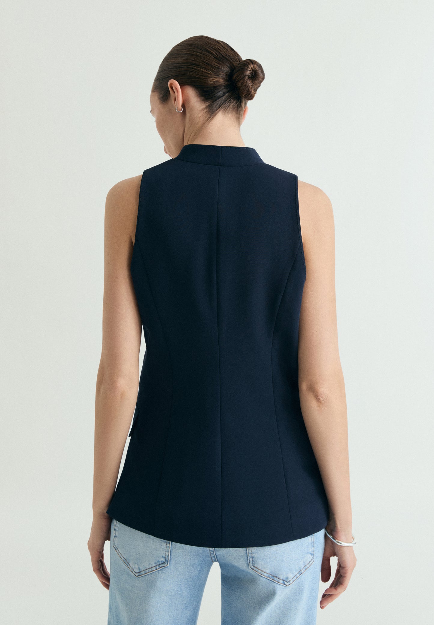 CHALECO DETALLE COSTURAS