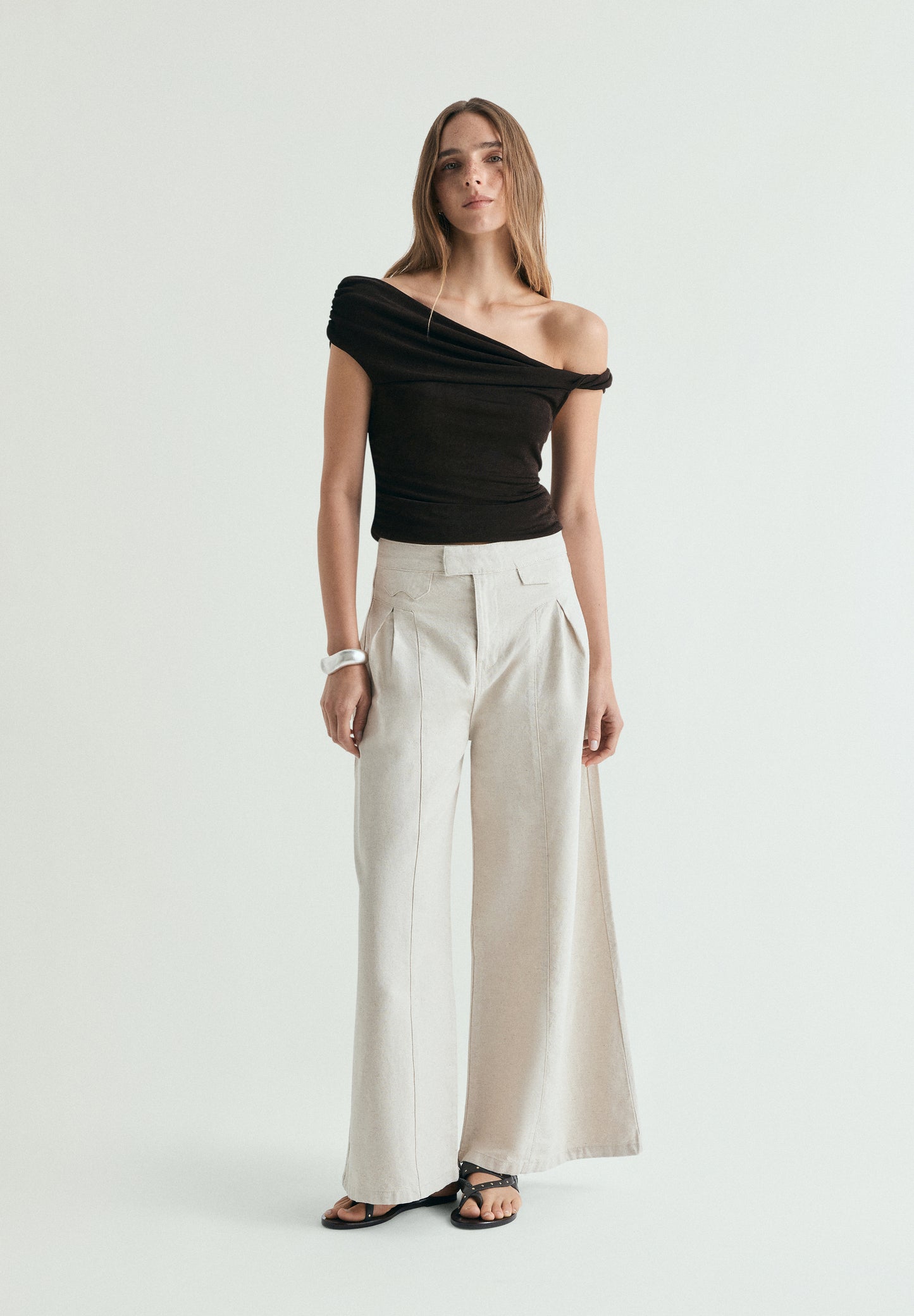 PANTALÓN LINO PINZAS