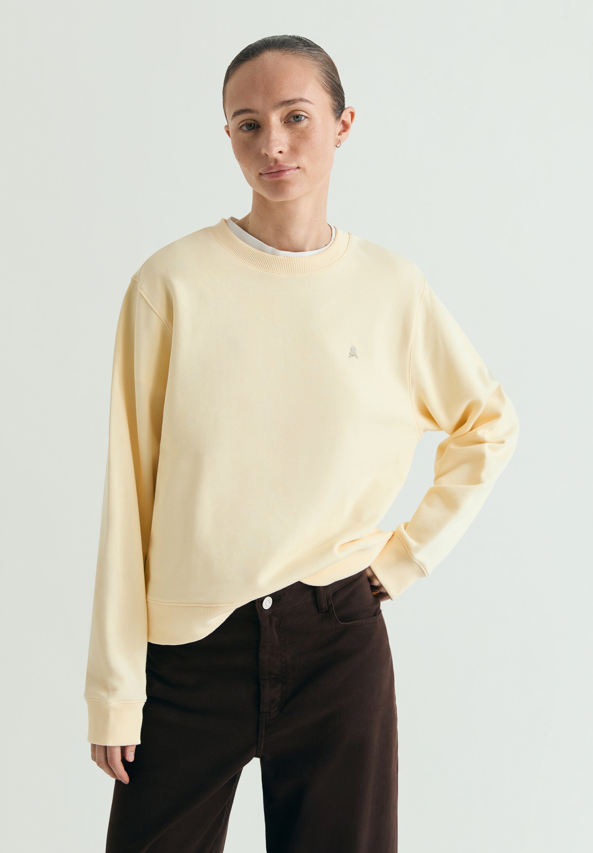 SUDADERA BÁSICA CALAVERA