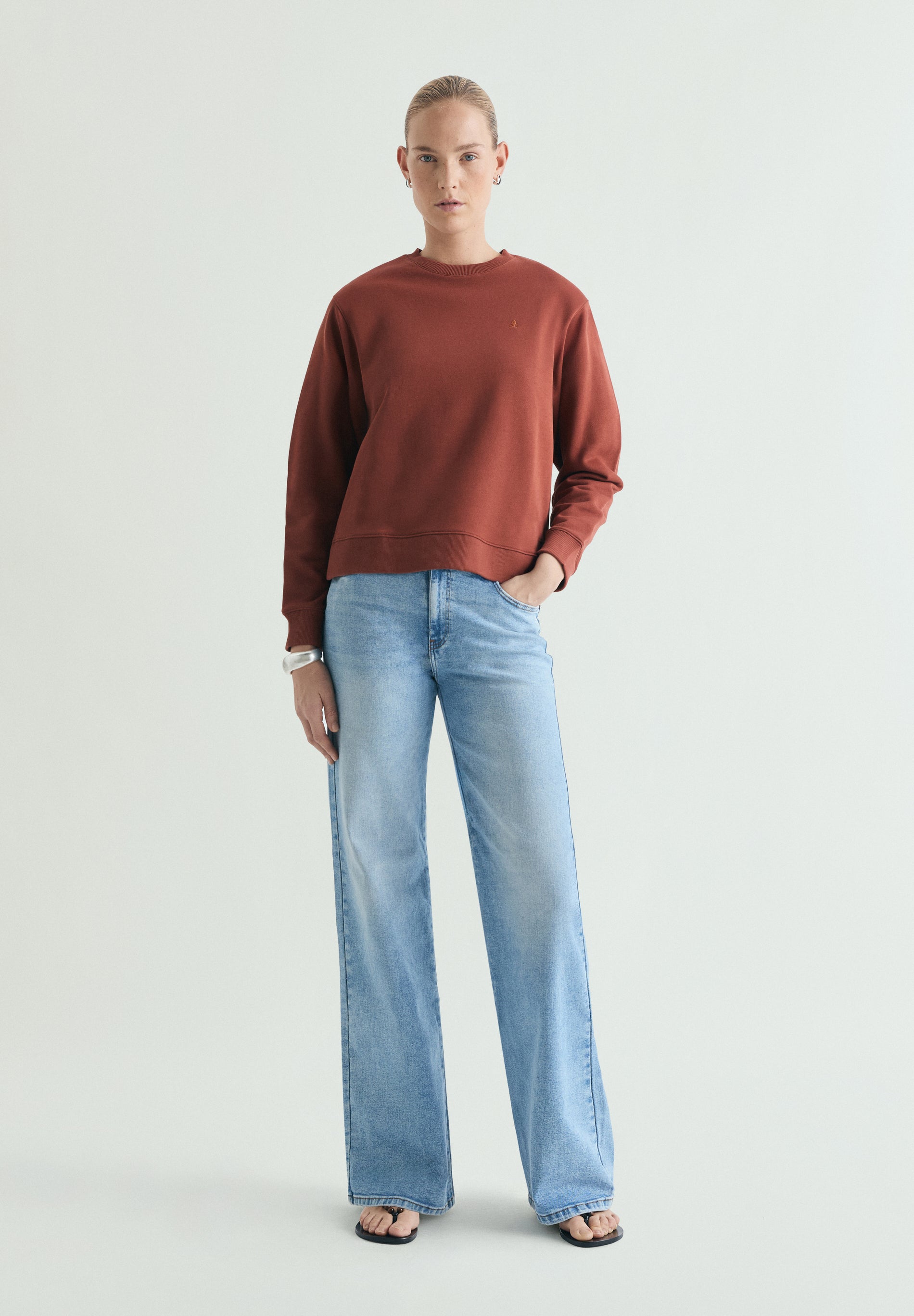 SUDADERA BÁSICA CALAVERA