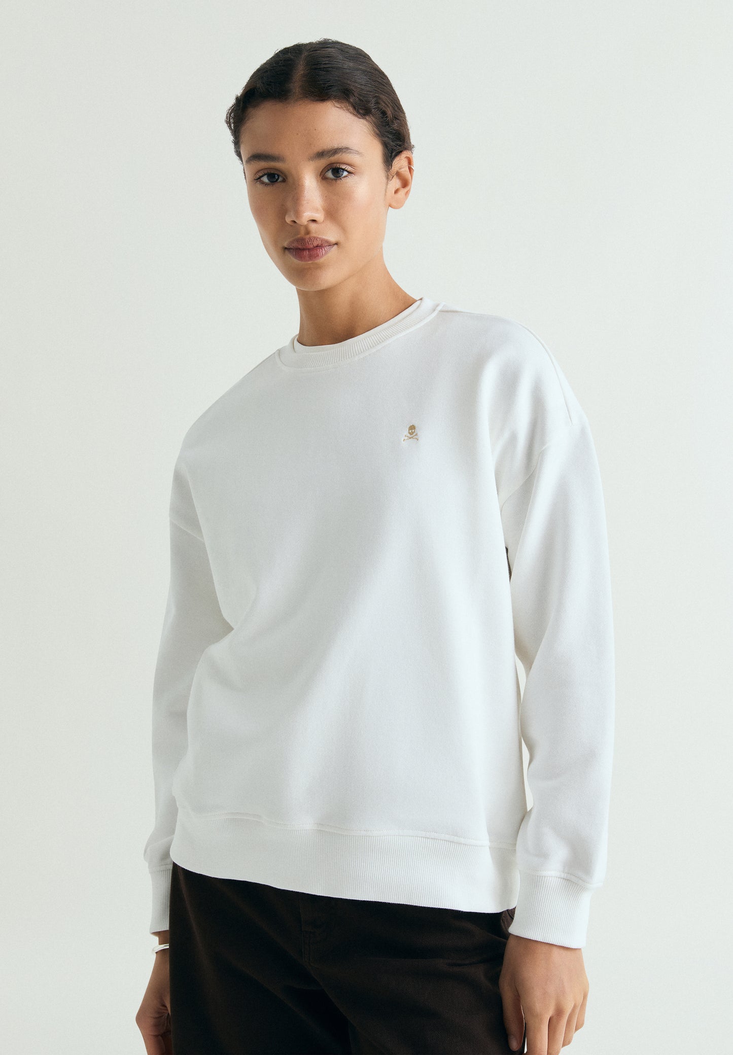 SUDADERA BORDADO TRASERO