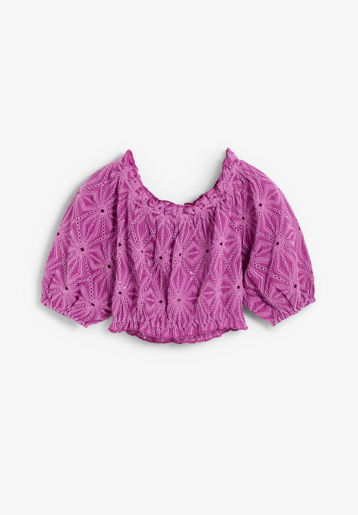 TOP CALADO CUELLO BARCO