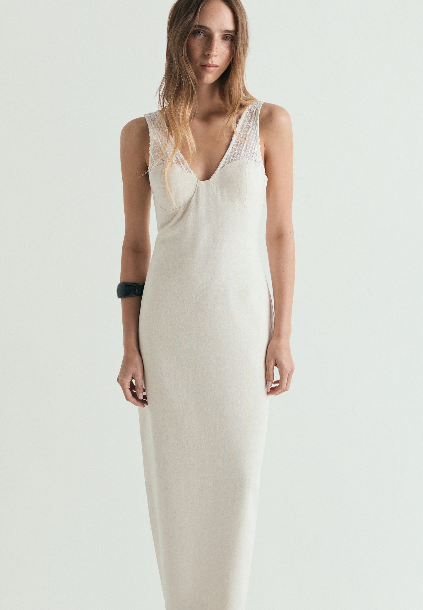 VESTIDO MIDI LINO