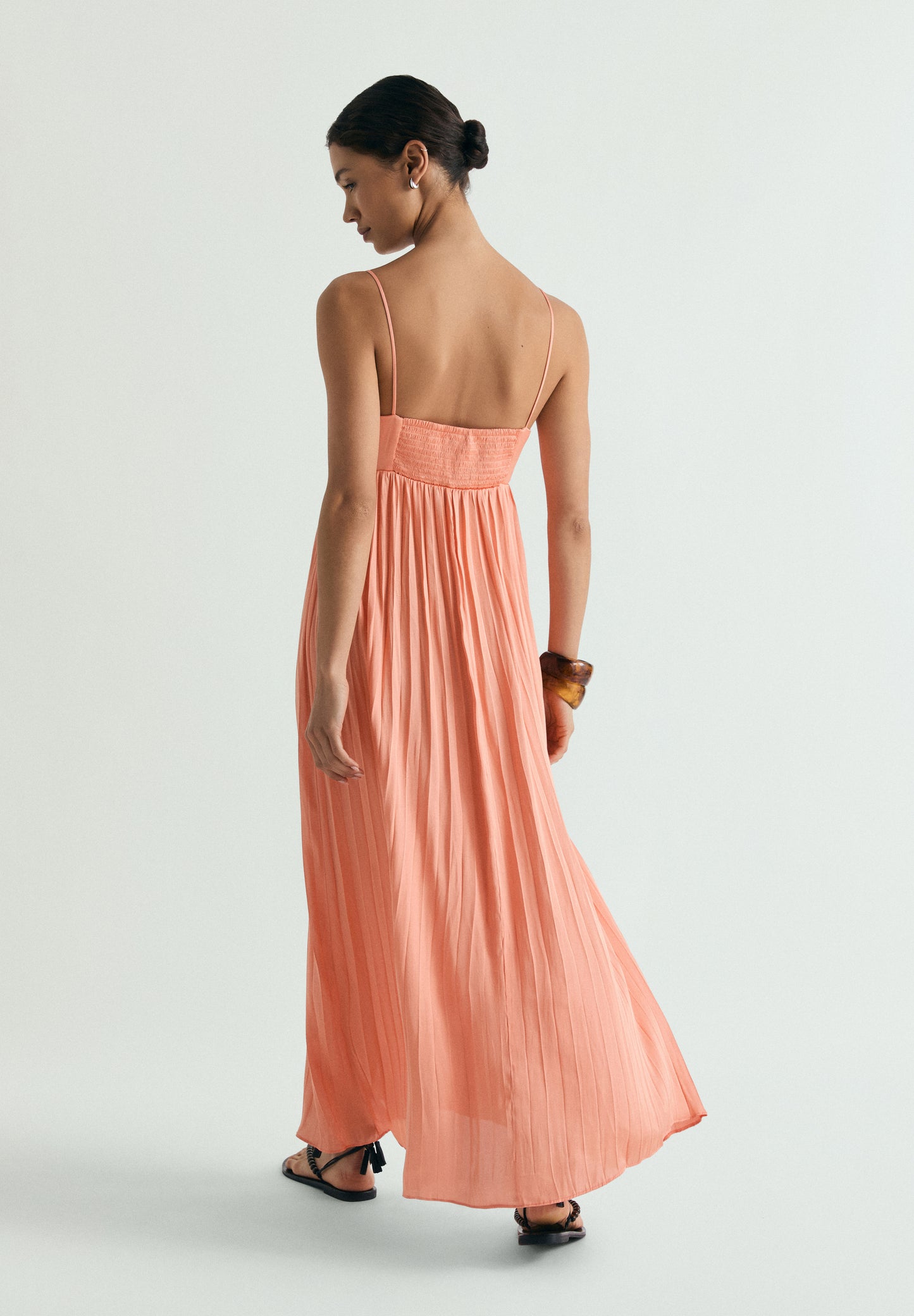 VESTIDO MIDI DETALLE FLORAL