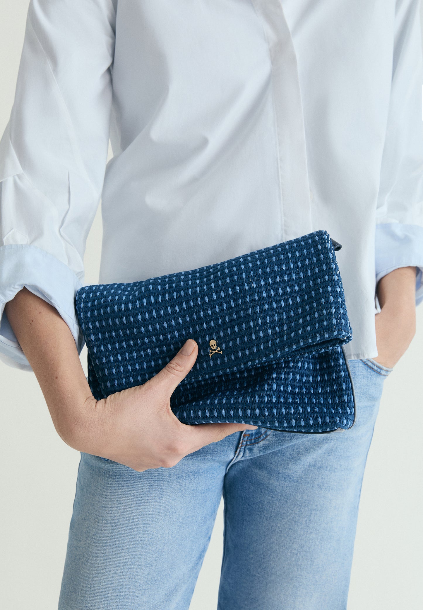BOLSO CLUTCH TRENZADO