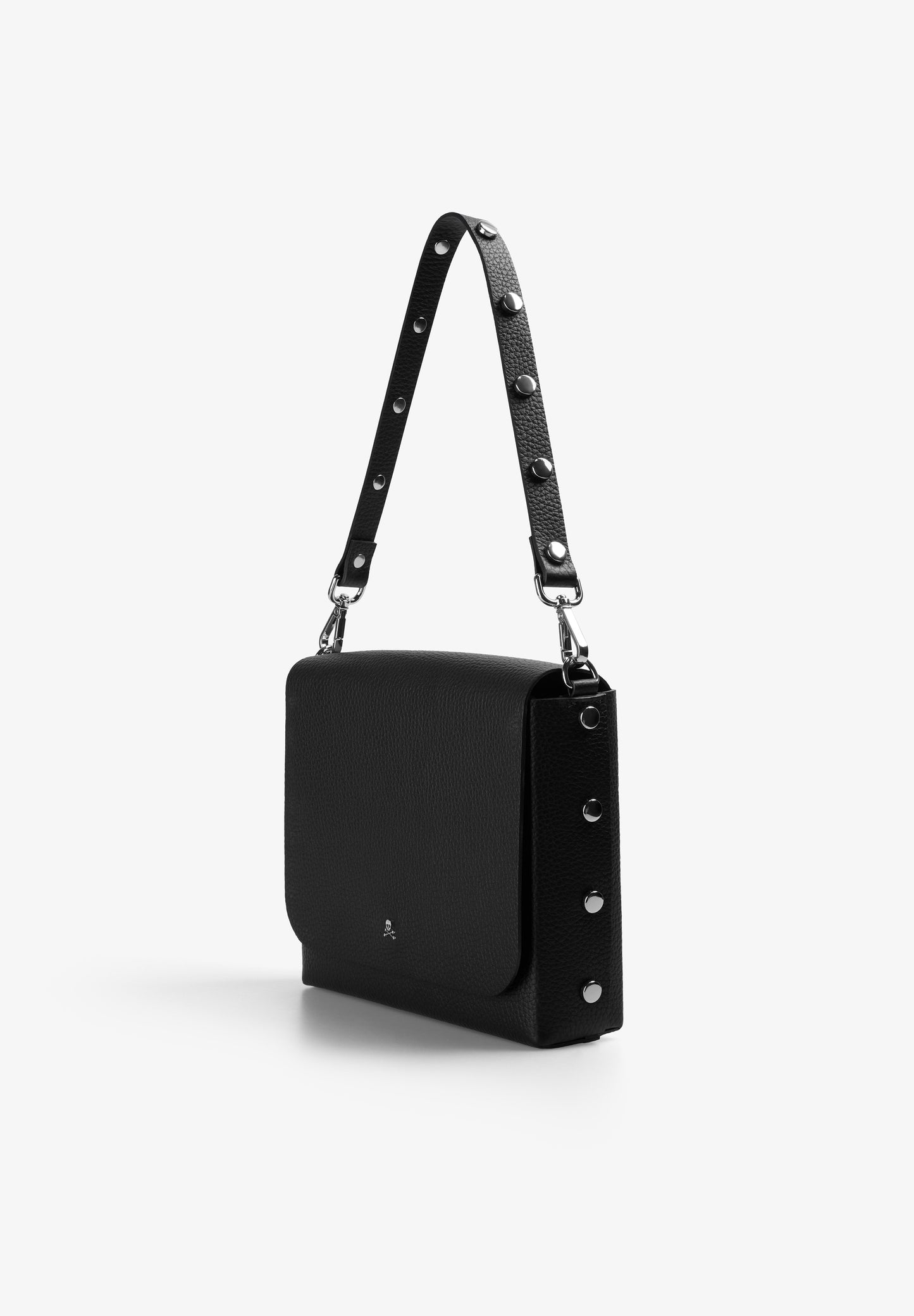 BOLSO DE PIEL CON APLIQUES