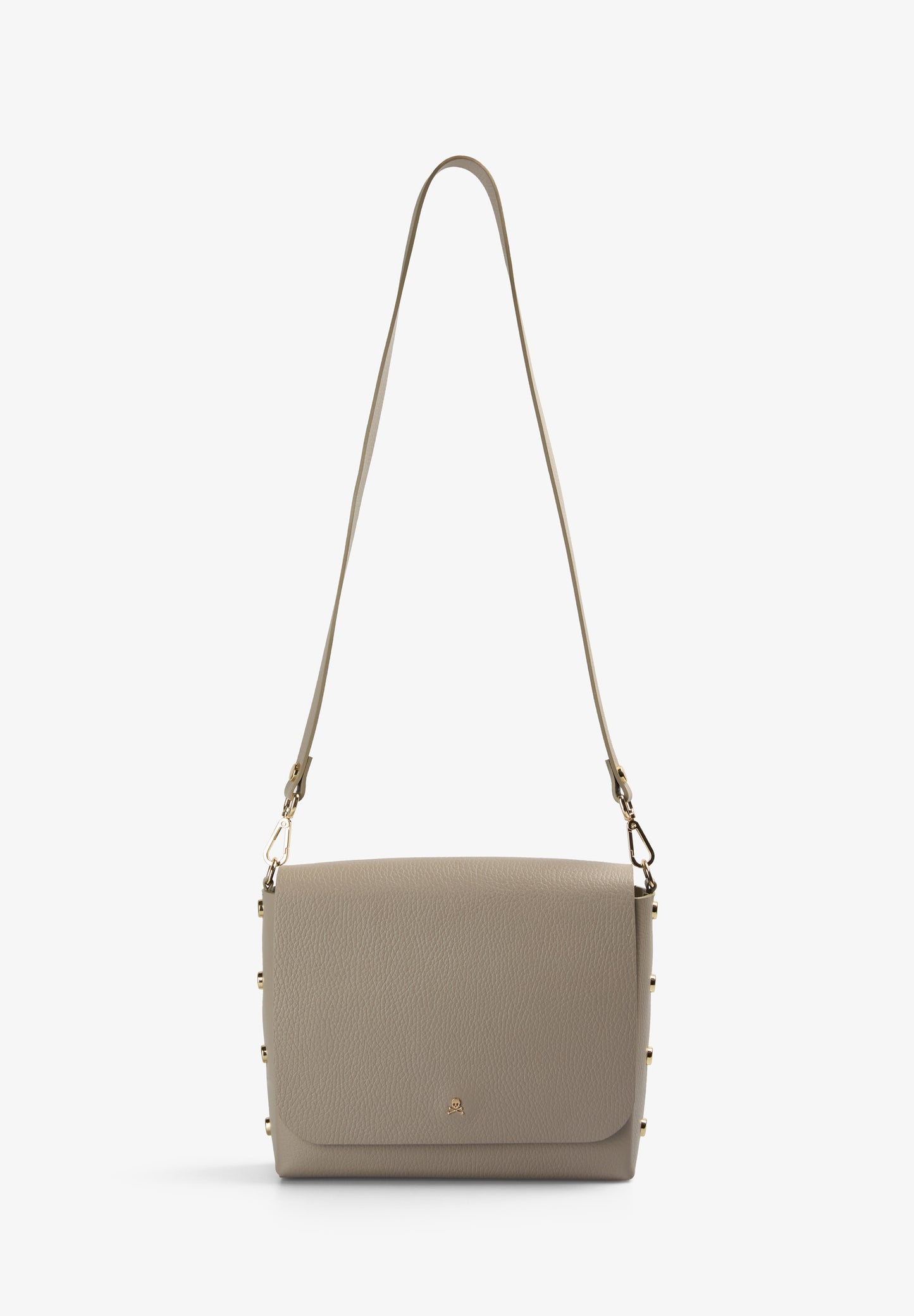 BOLSO DE PIEL CON APLIQUES