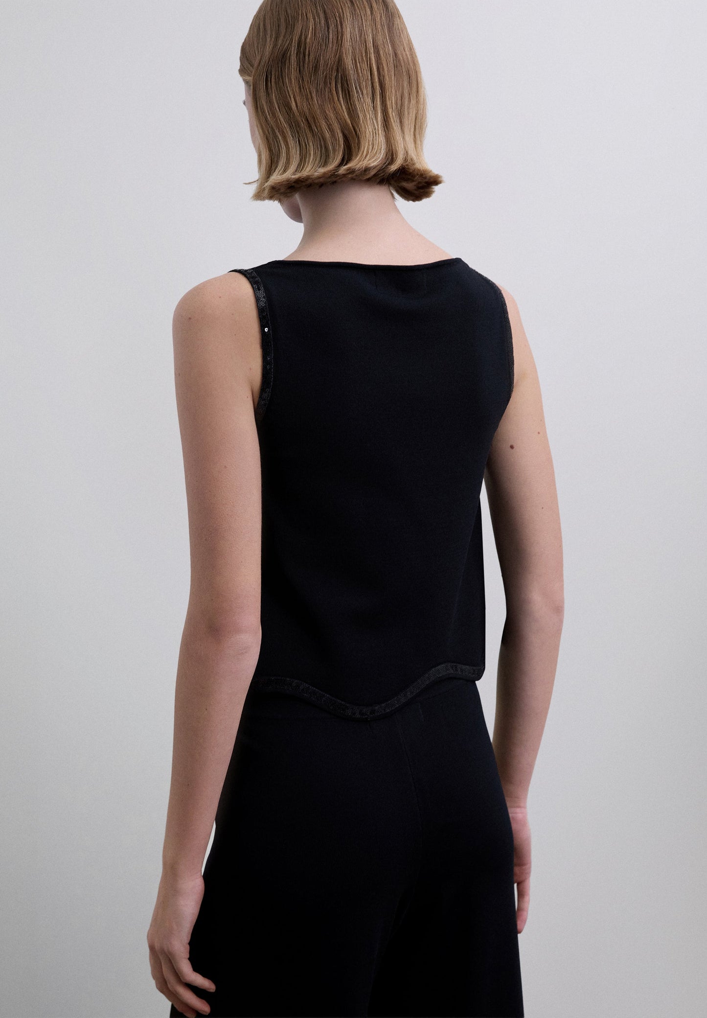 TOP DETALLE LENTEJUELAS ONDA