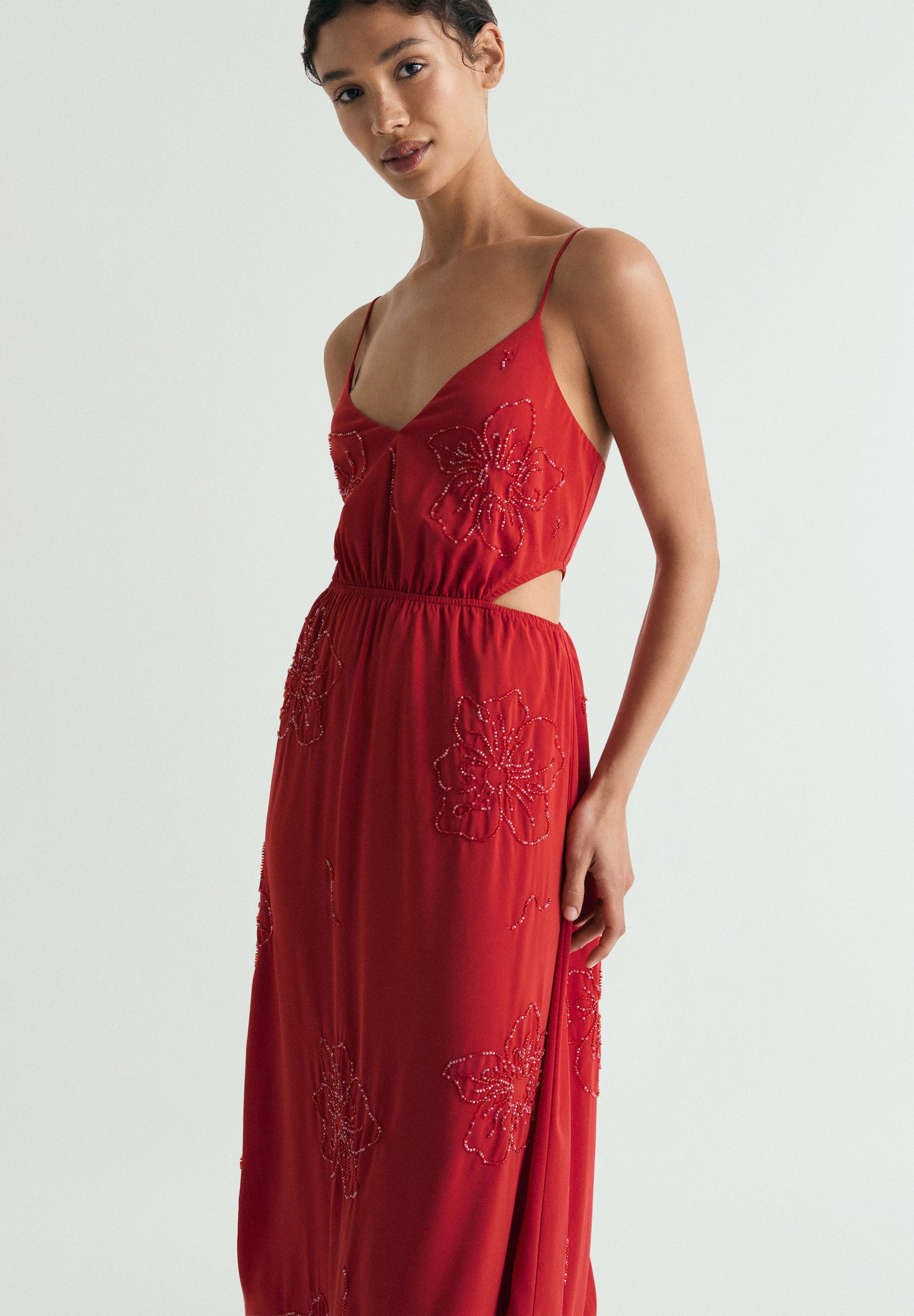 VESTIDO MIDI ABALORIOS CON CUT OUT