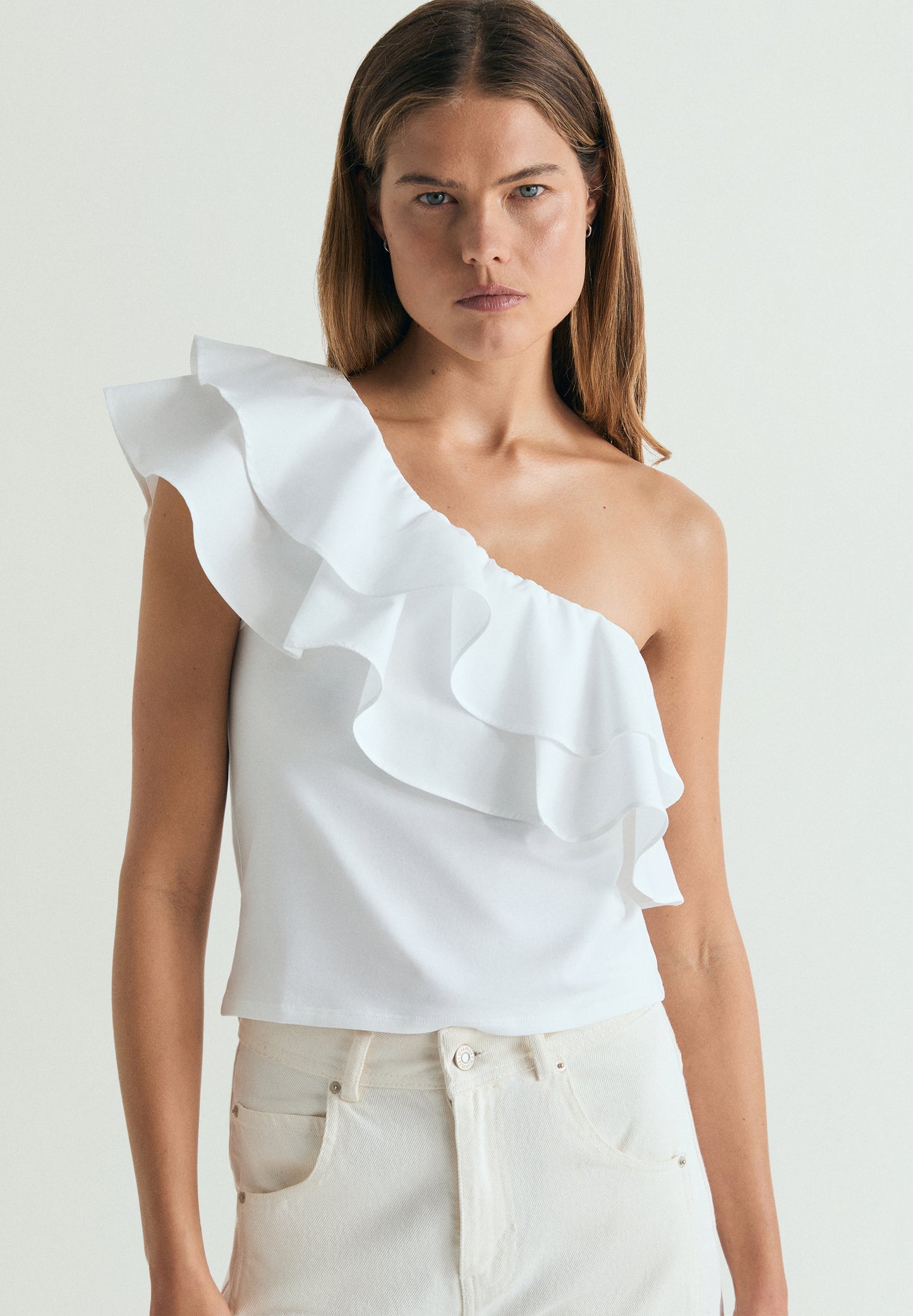 CAMISETA ASIMÉTRICA VOLANTE