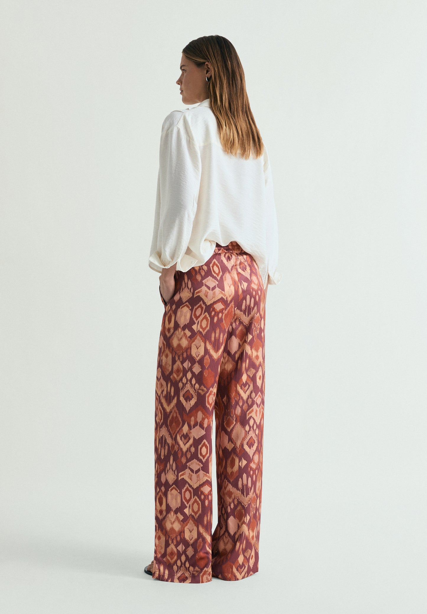PANTALÓN FLUIDO ESTAMPADO