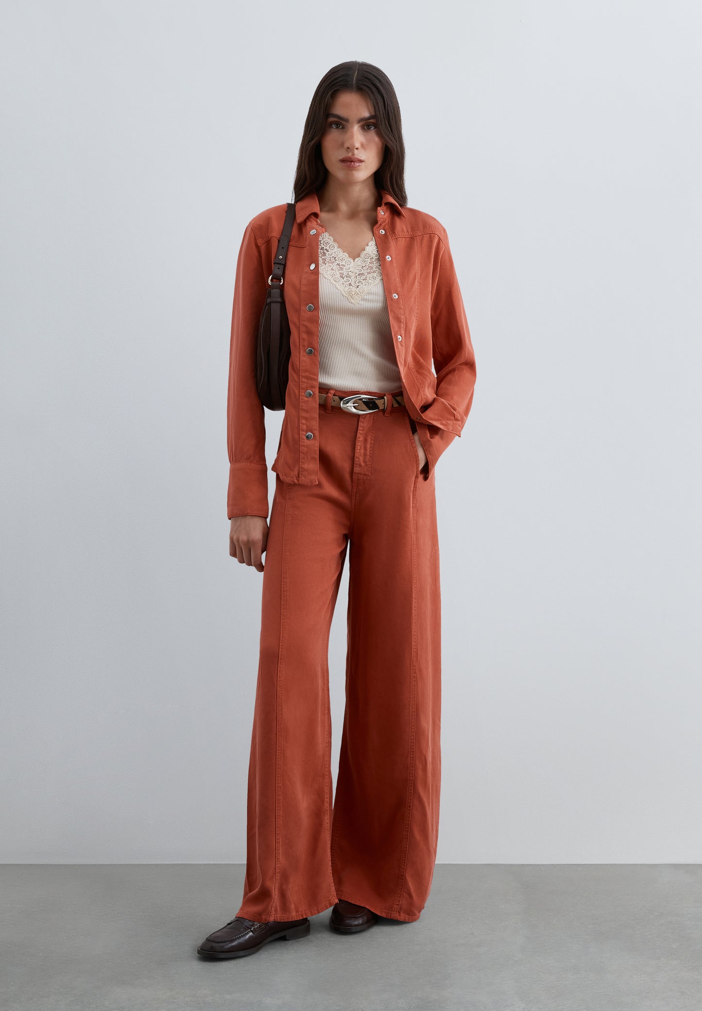 CAMISA FLUIDA DE LYOCELL