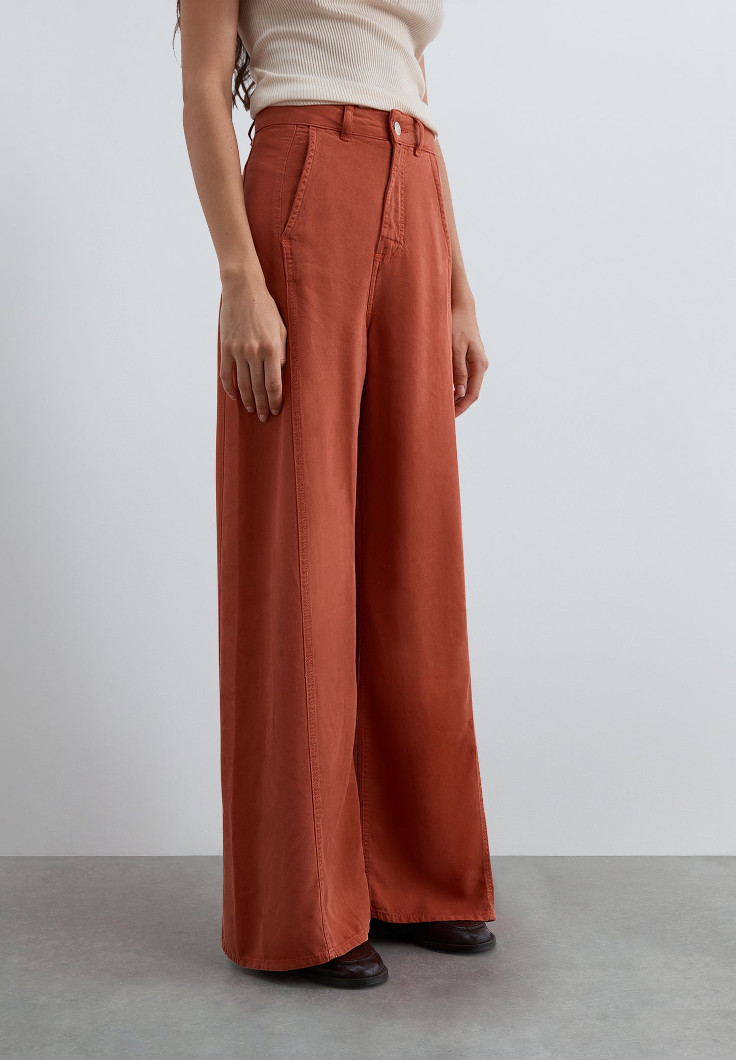 PANTALÓN FLUIDO DE LYOCELL