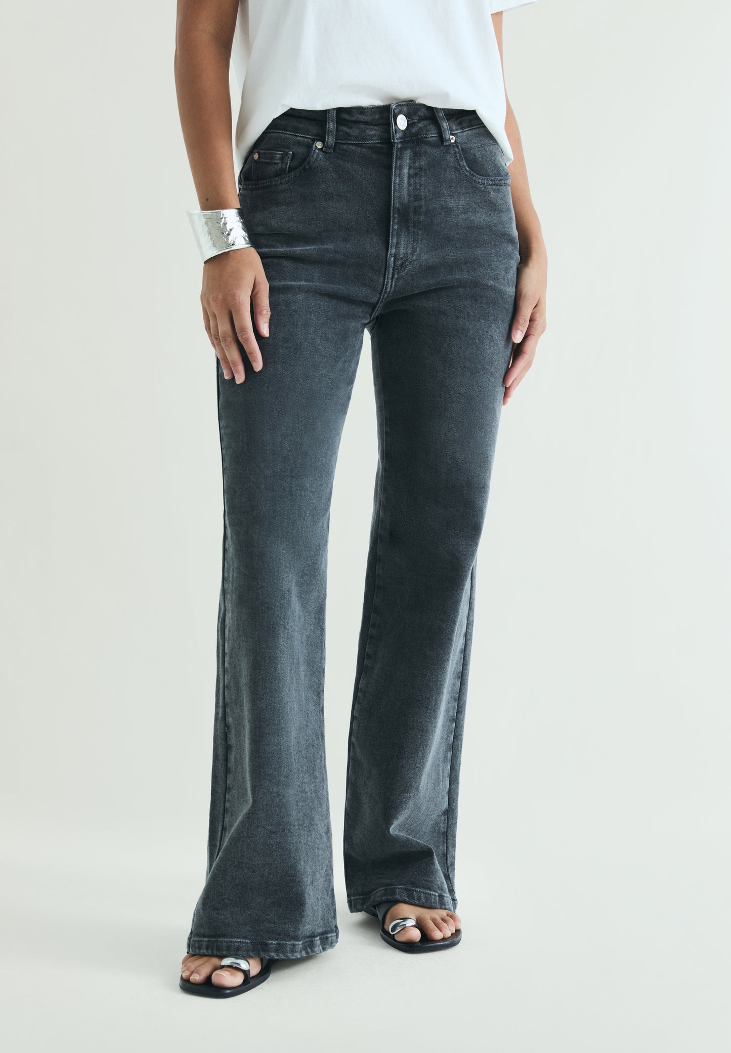 JEANS BOOTCUT RELAXED