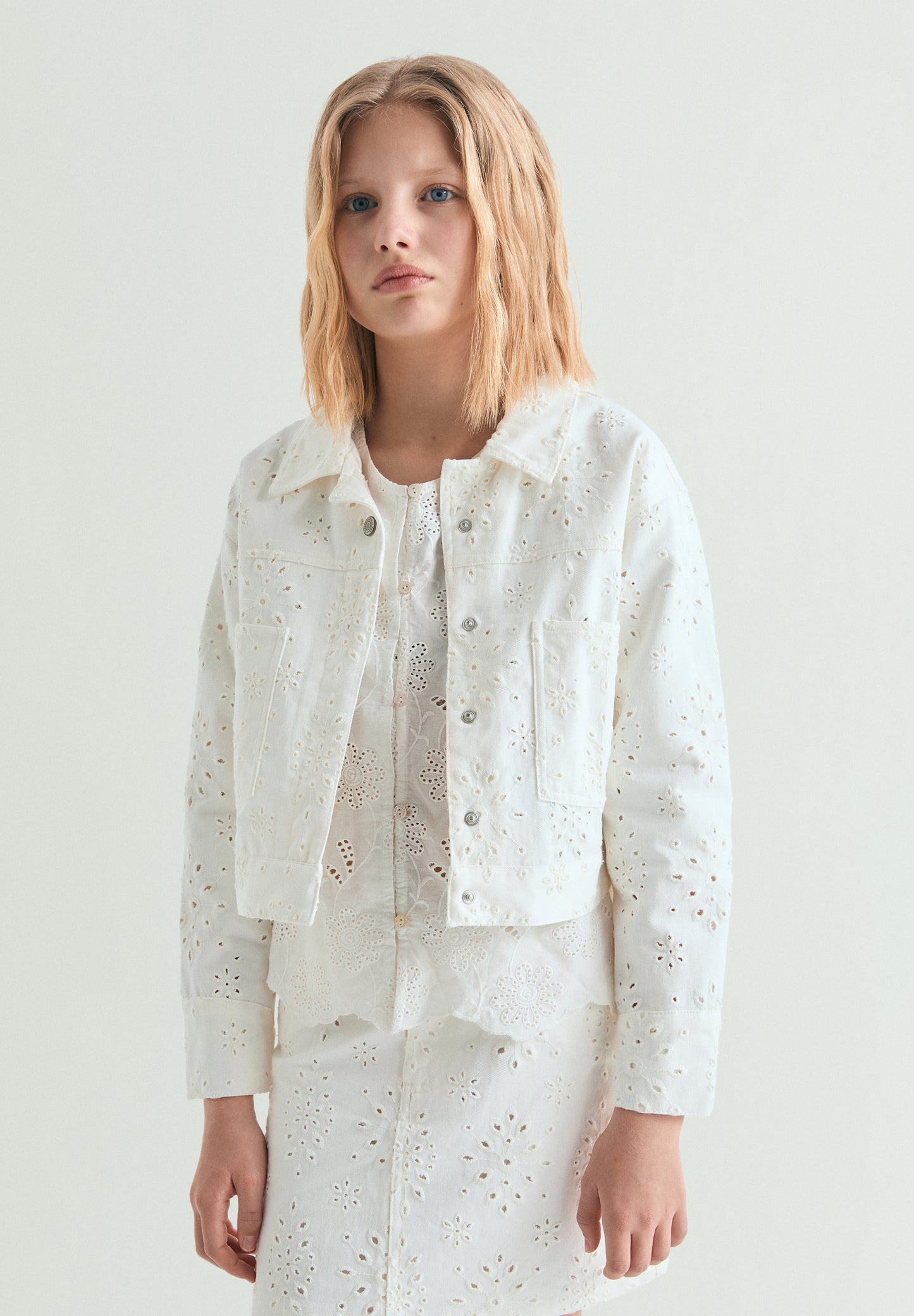 CHAQUETA PERFORADA