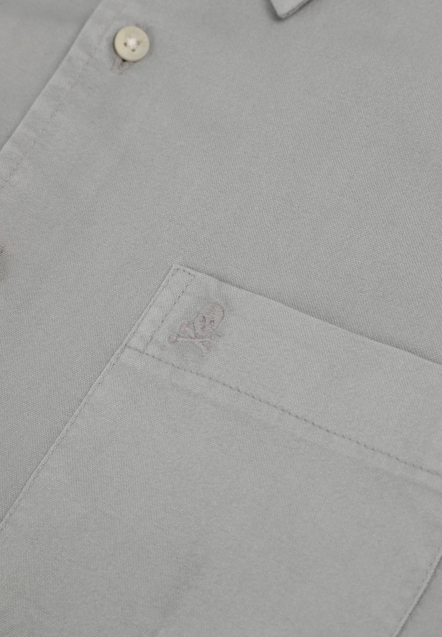 CAMISA OXFORD CALAVERA BORDADA