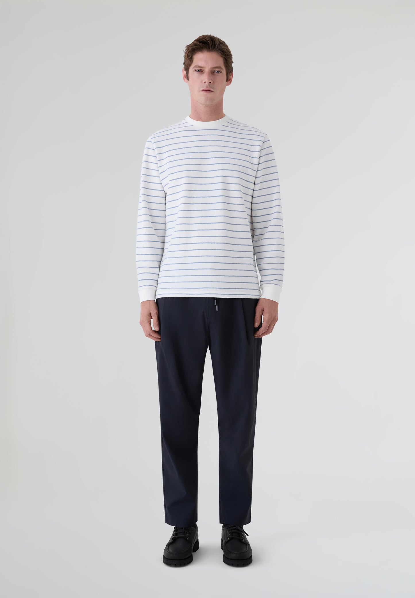 UNFEIGNED | CAMISETA BÁSICA DE MANGA LARGA TERRY