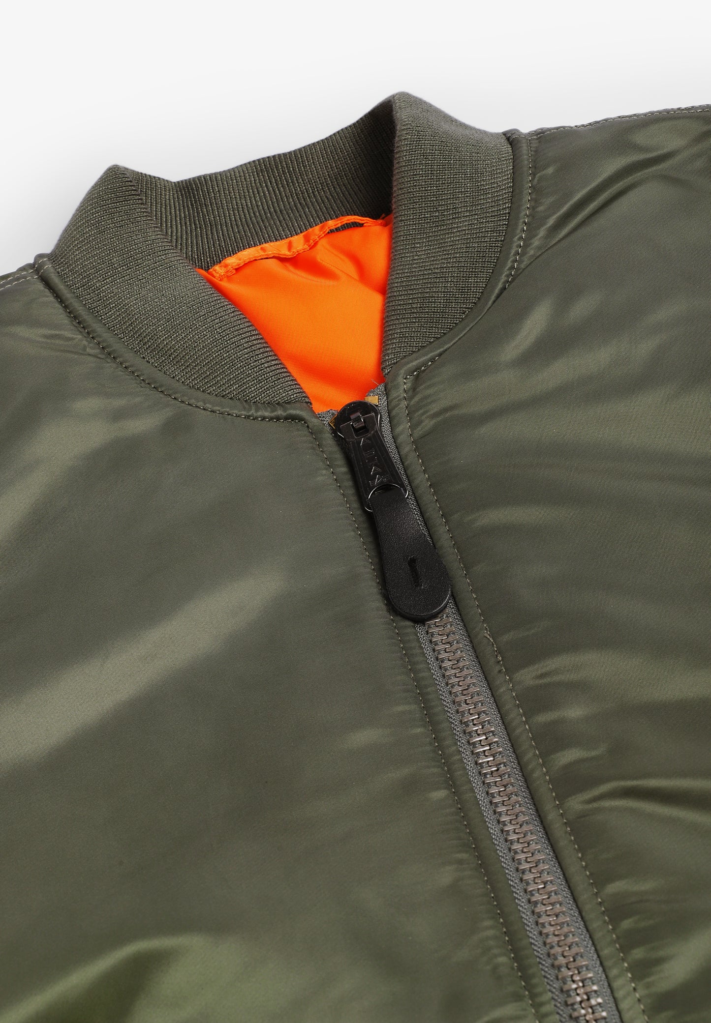 ALPHA INDUSTRIES | CHAQUETA BOMBER HERITAGE