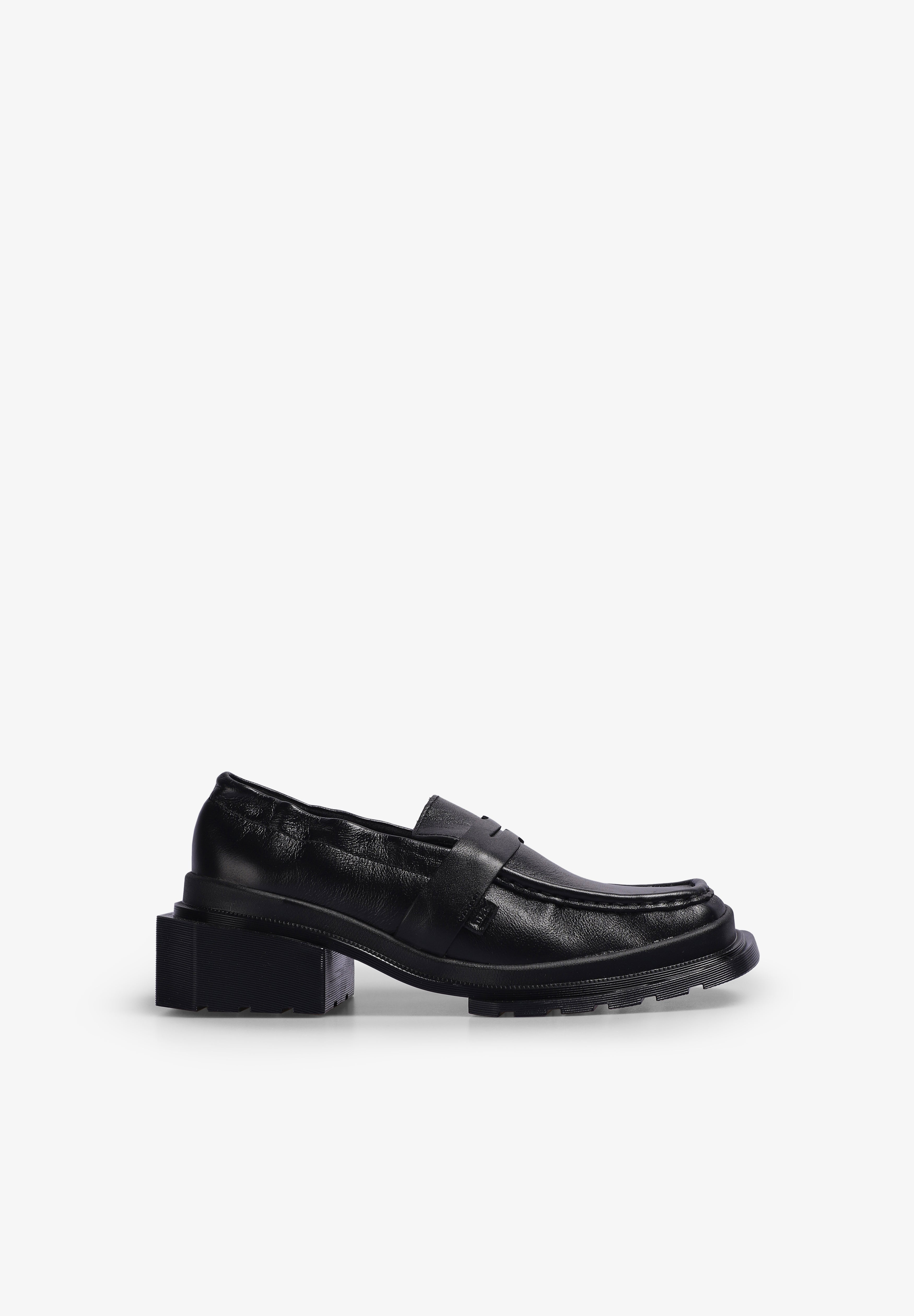 DR MARTENS | MOCASINES MAYBOLE DE PIEL FRUNCIDA CON PUNTERA CUADRADA