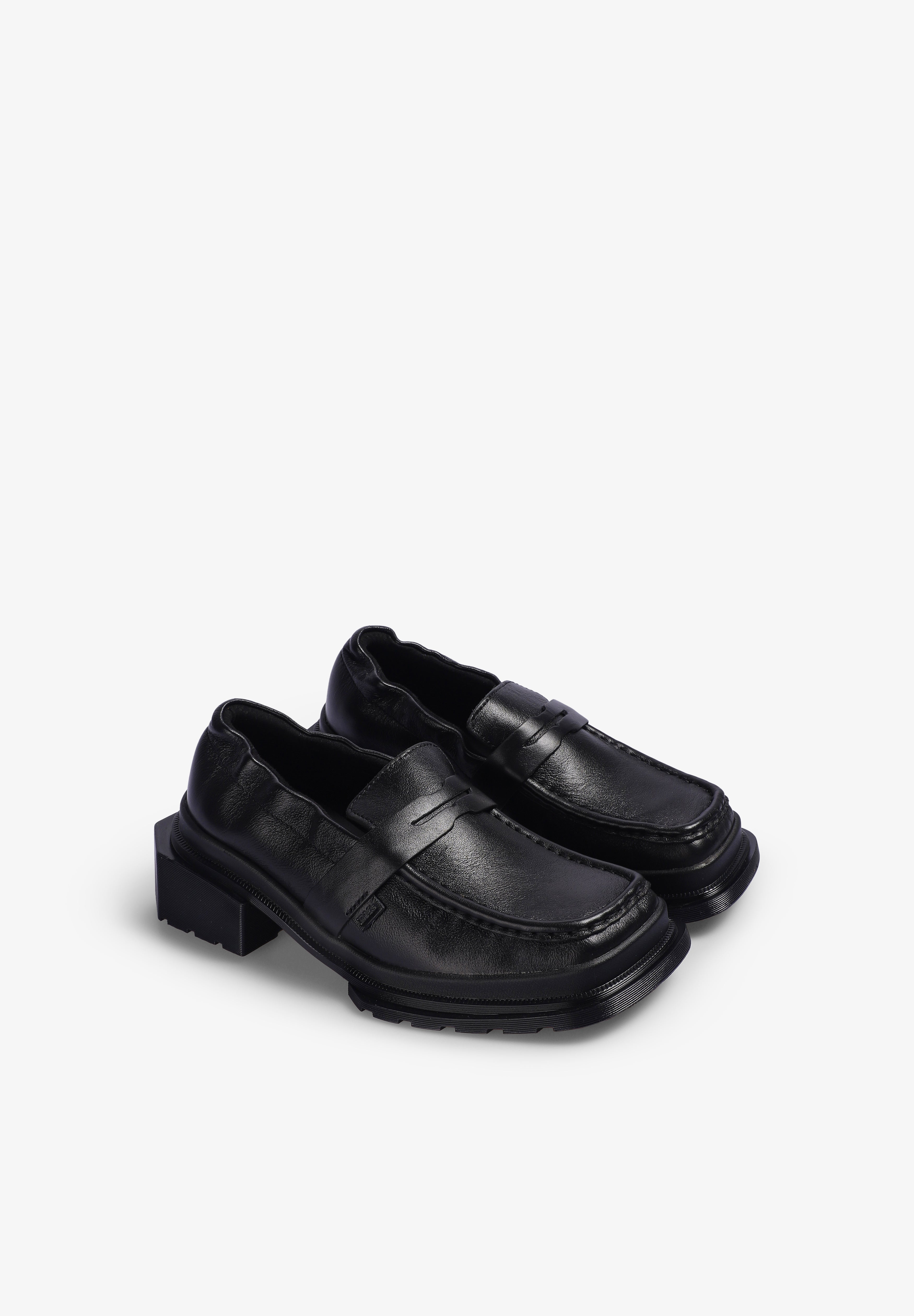 DR MARTENS | MOCASINES MAYBOLE DE PIEL FRUNCIDA CON PUNTERA CUADRADA