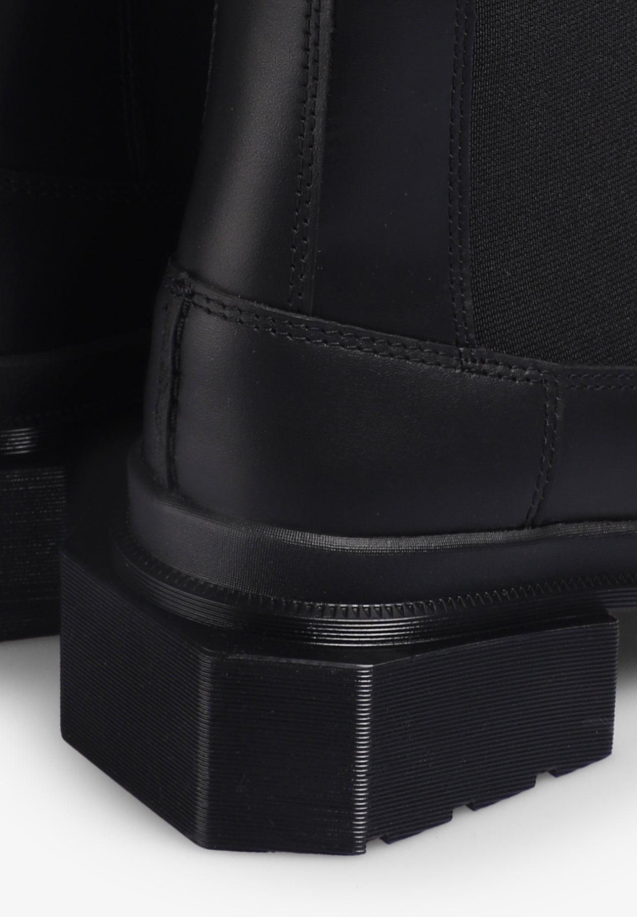 DR MARTENS | BOTAS CHELSEA MAYBOLE DE PIEL CON PUNTERA CUADRADA