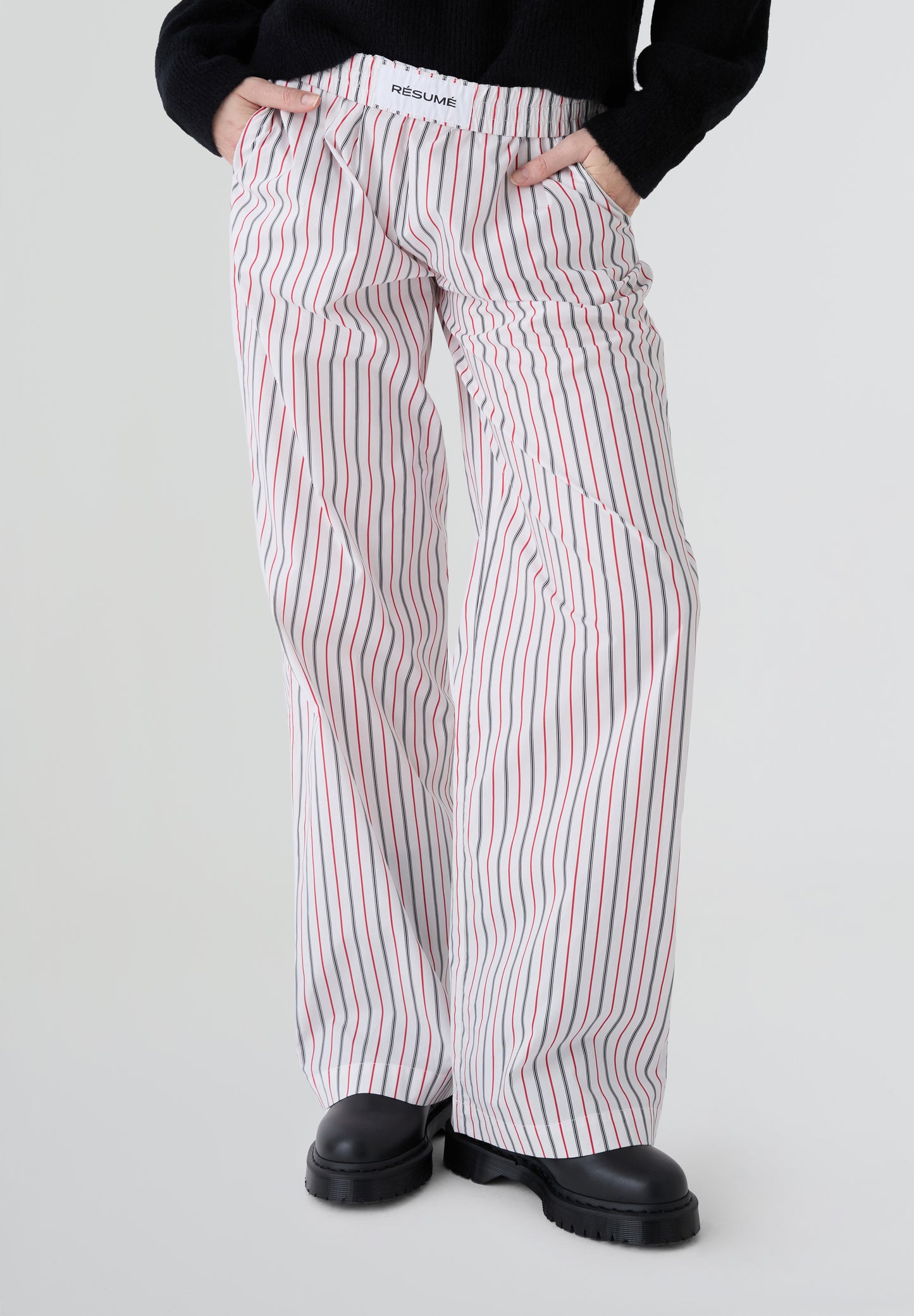 RÉSUMÉ | PANTALÓN HANNYRS