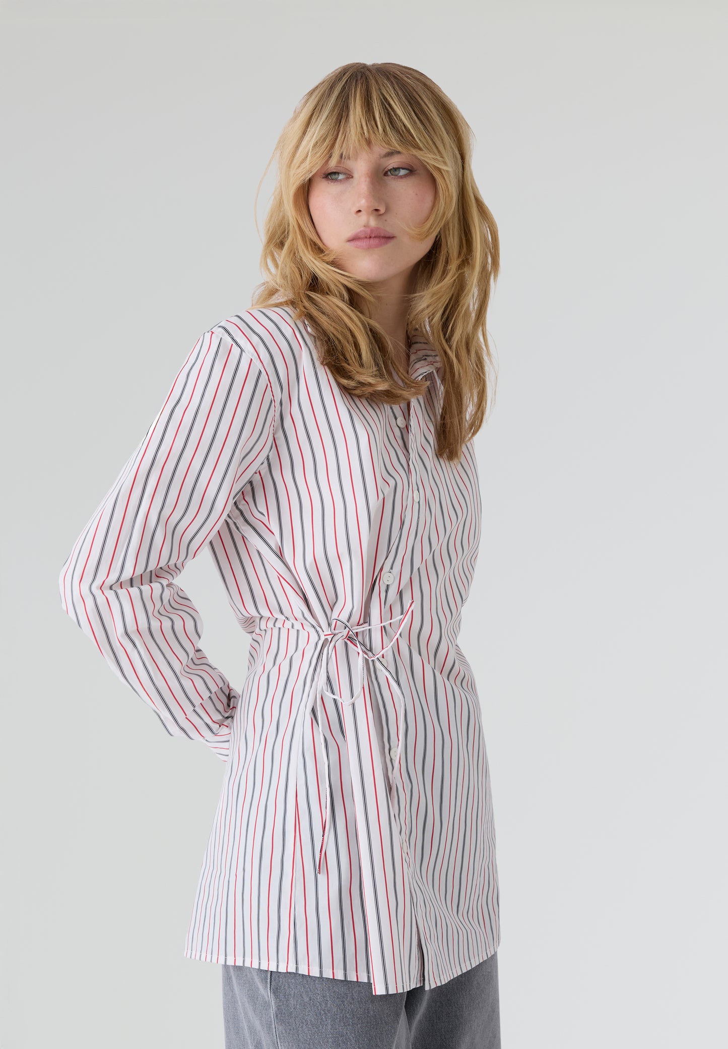 RÉSUMÉ | CAMISA HANNYRS