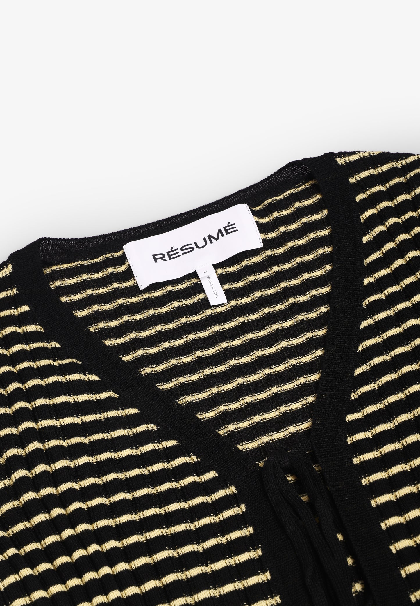 RÉSUMÉ | CÁRDIGAN FINNLEYRS KNIT