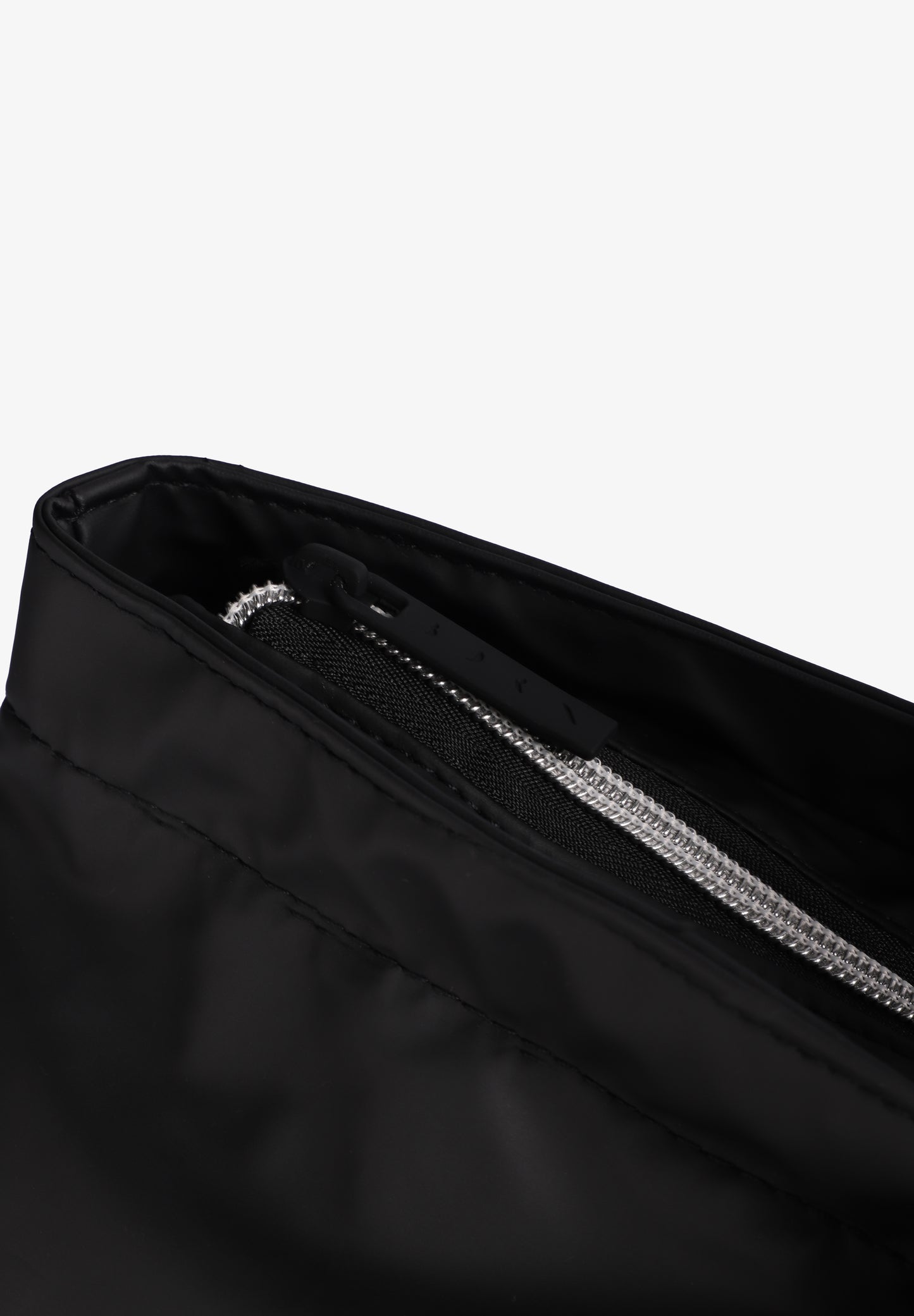 BORN LIVING YOGA | BOLSA RAGA