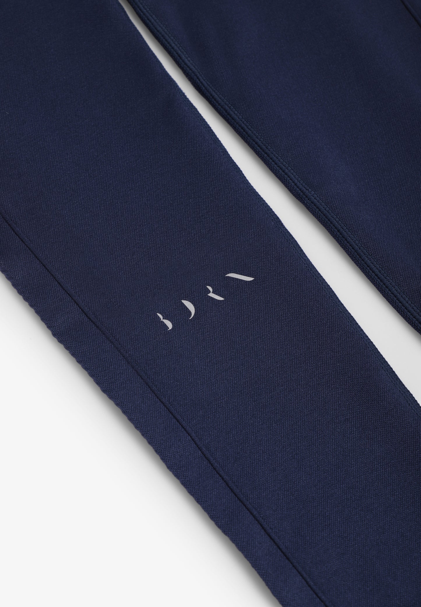 BORN LIVING YOGA | LEGGING SARVAN