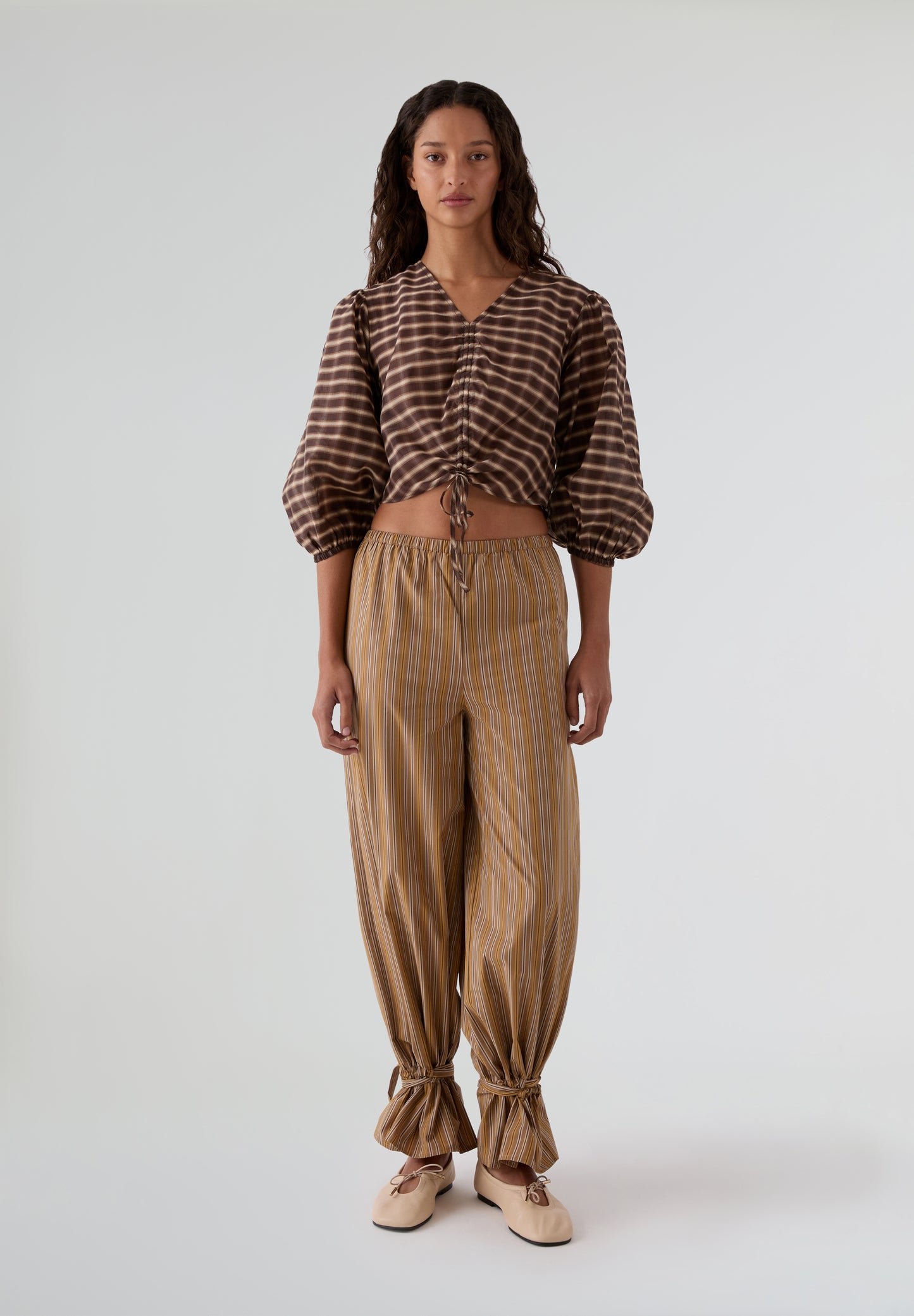 THE TINY BIG SISTER | BLUSA CHECK V-NECK