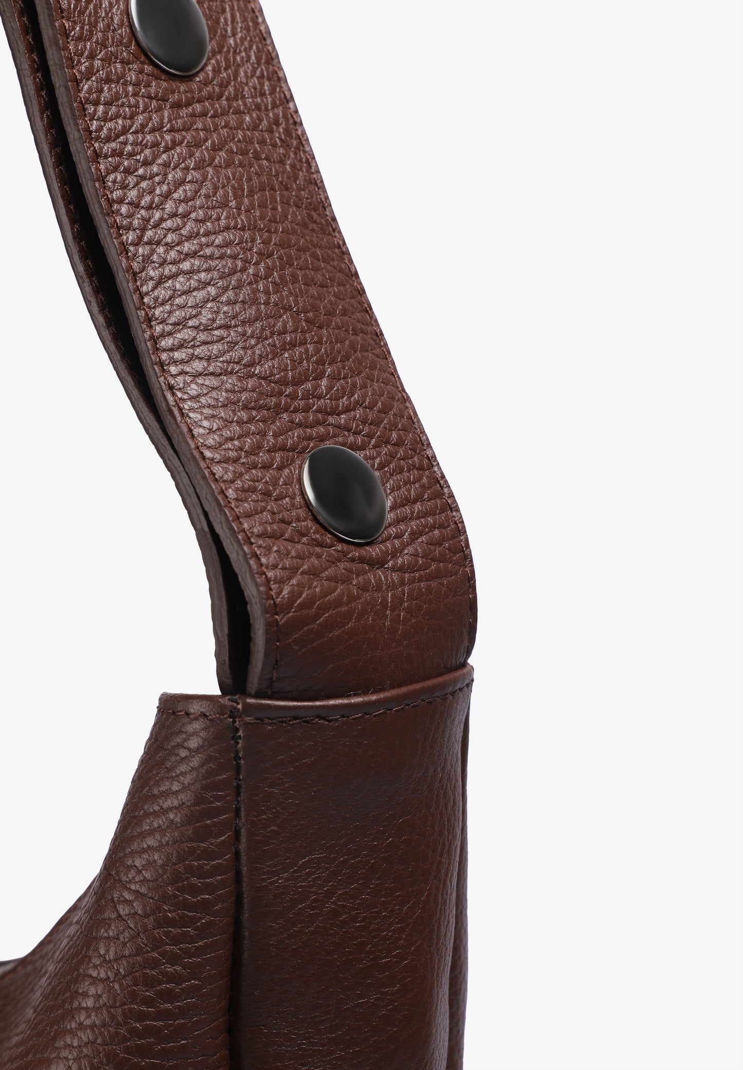 C'EST NOUS | BOLSO TIKA IN GRAINED LEATHER