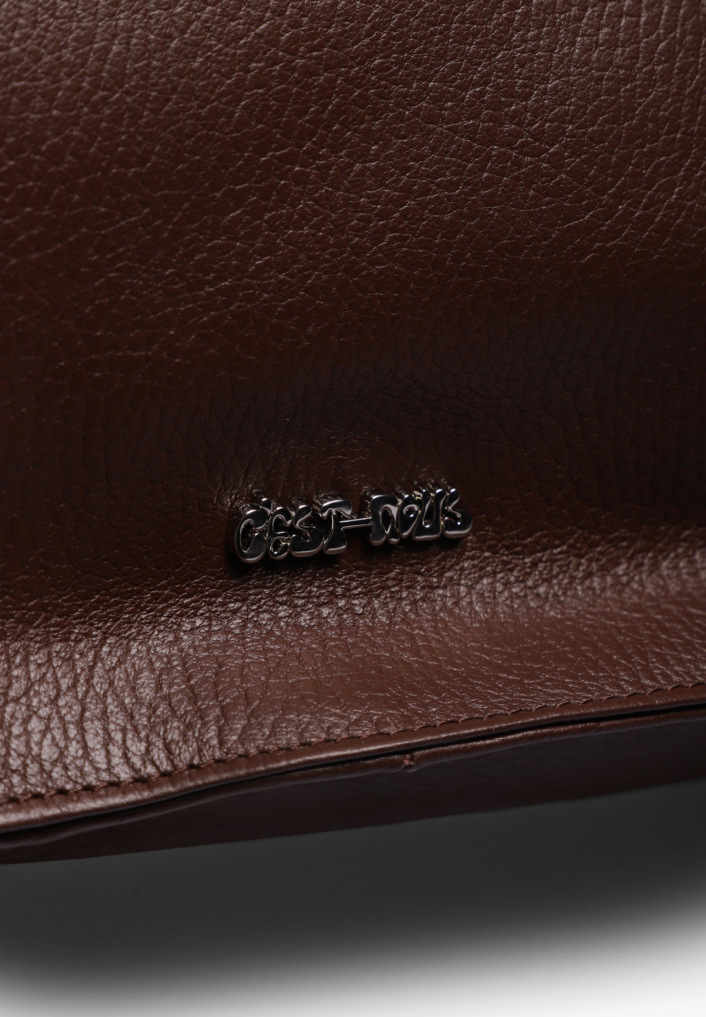 C'EST NOUS | BOLSO MUSE IN GRAINED LEATHER