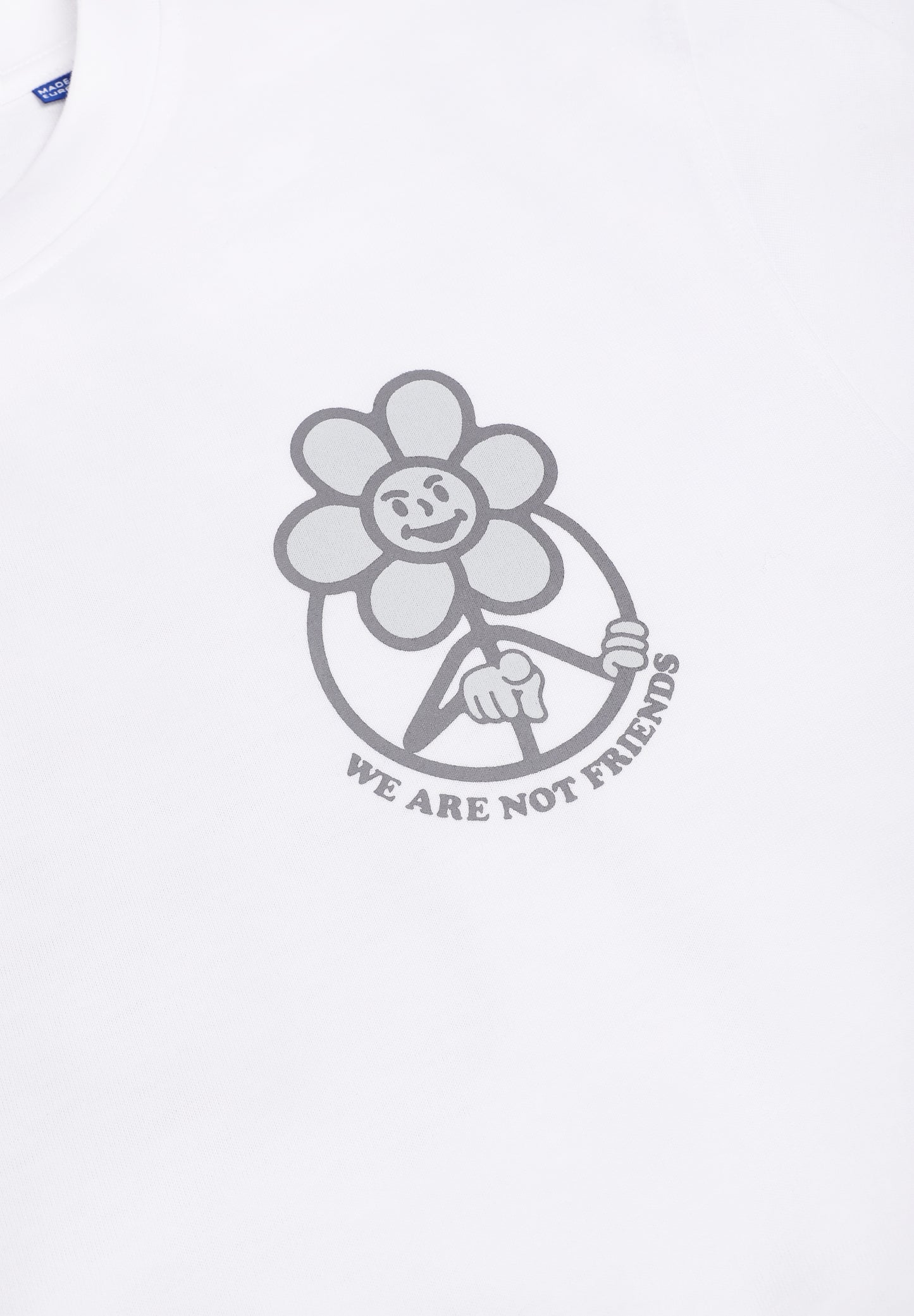 WE ARE NOT FRIENDS | CAMISETA SNOW DAISY