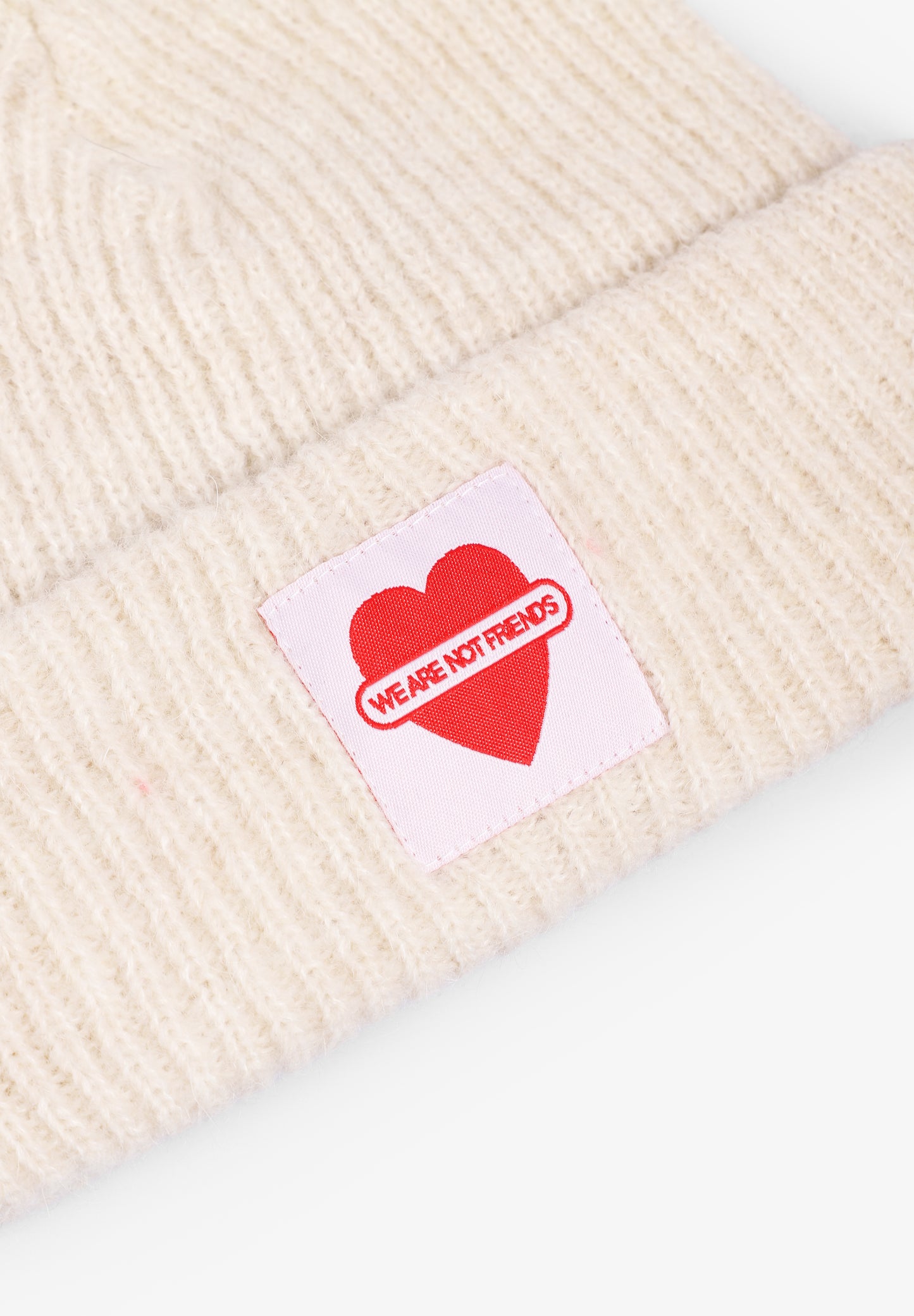 WE ARE NOT FRIENDS | GORRO UNION CREAM